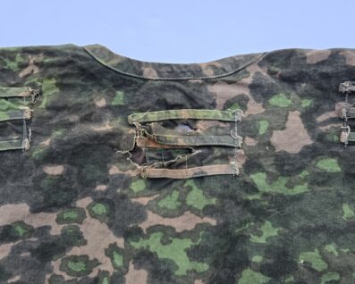 Fine Waffen-SS Type Two Camouflage Smock - Image 14