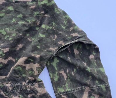 Fine Waffen-SS Type Two Camouflage Smock - Image 8