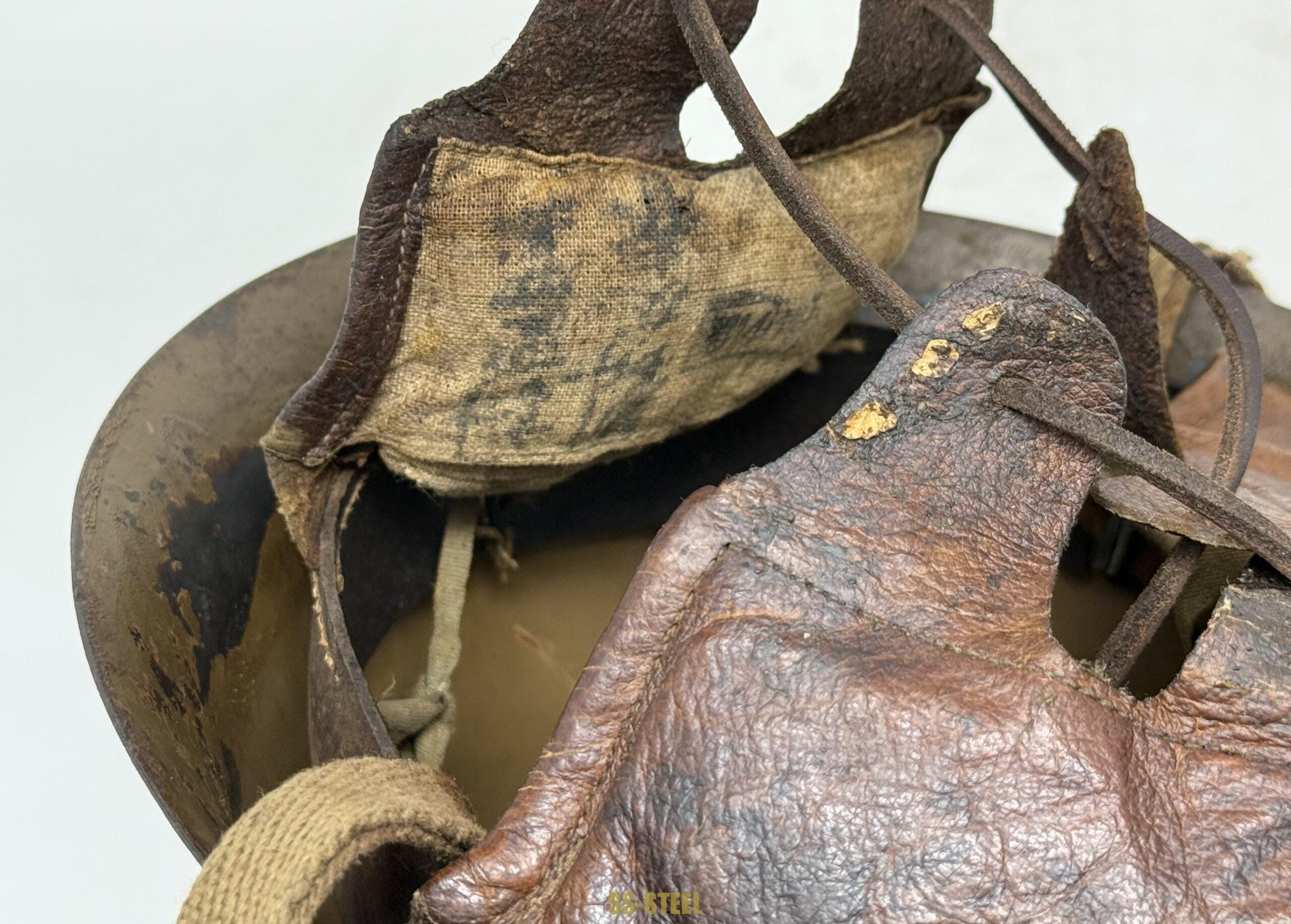 Japanese Type 90 Helmet - Image 15