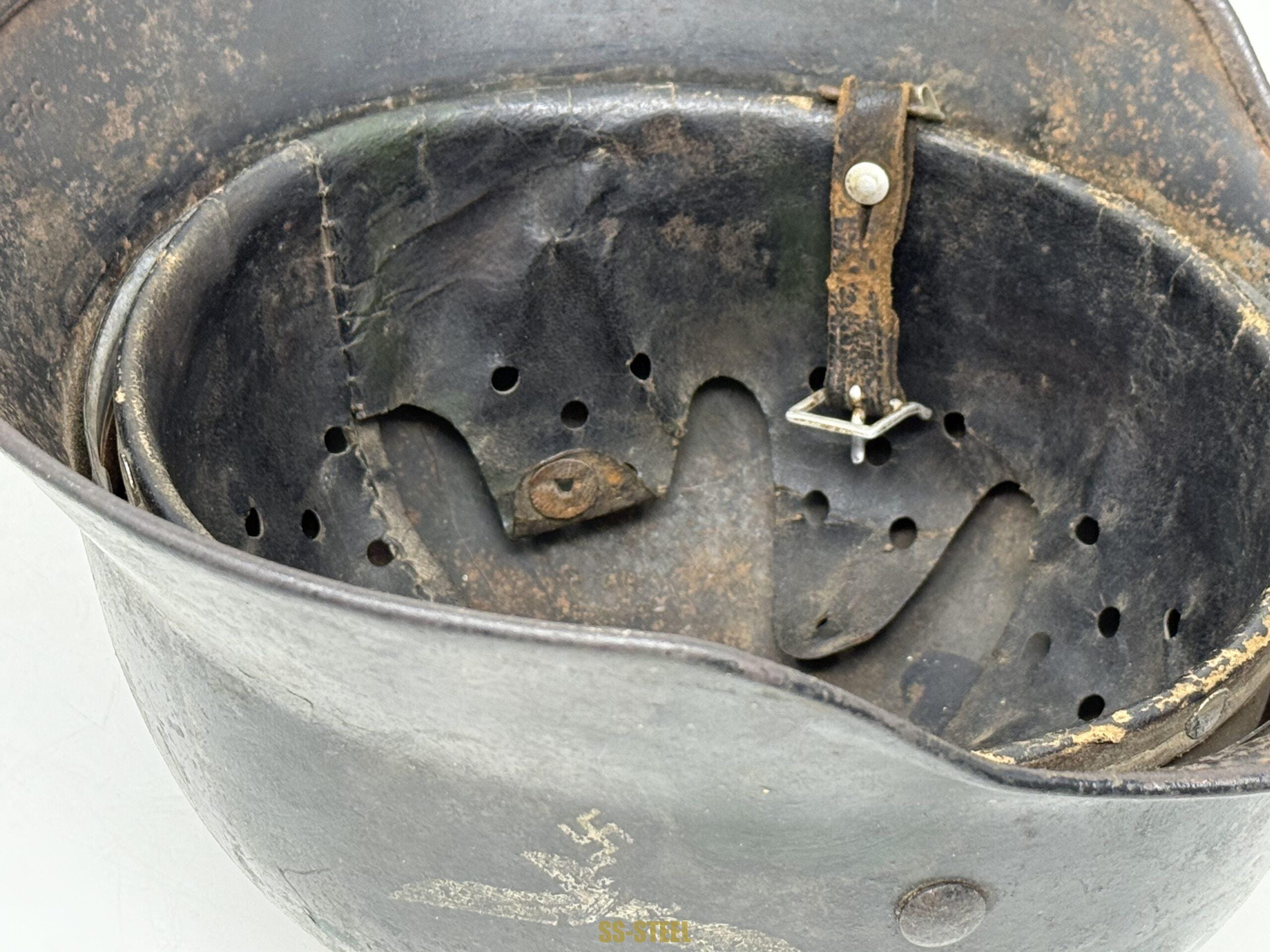 Luftwaffe M40 Single Decal Camo Helmet - Image 13