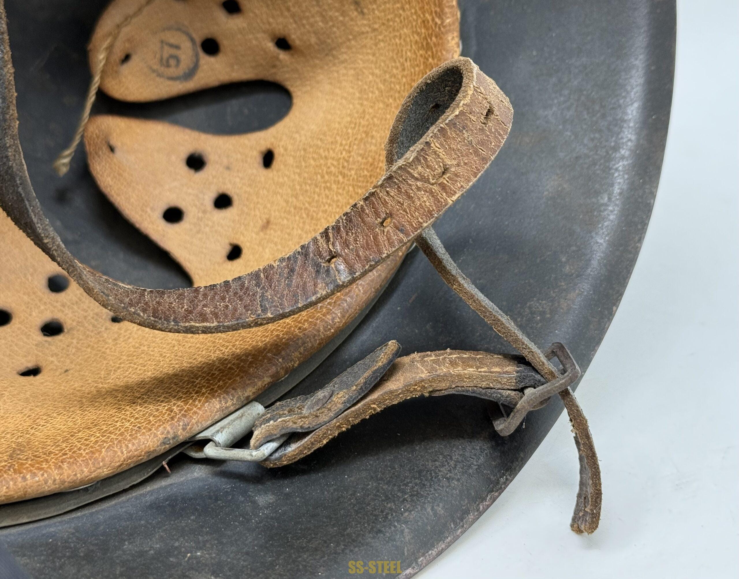 Luftwaffe M42 Single Decal Whitewash Camo Helmet - Image 12