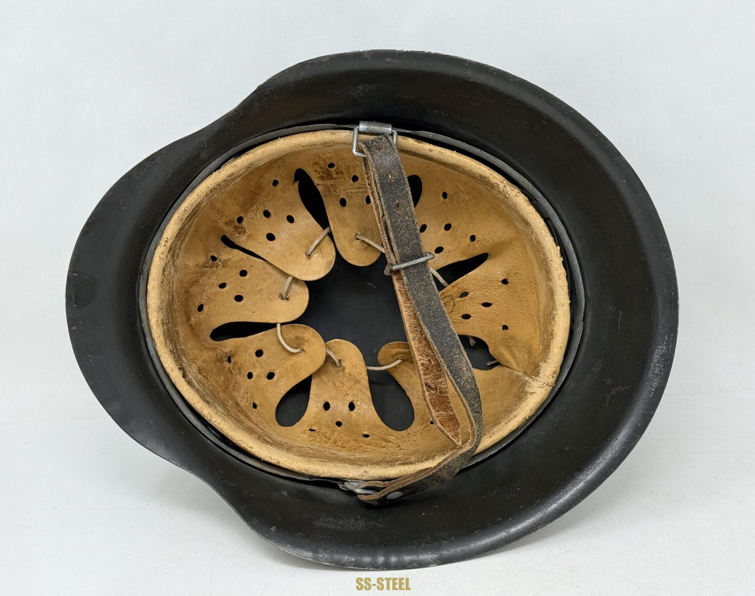 Heer M42 Whitewash Snow Camo Helmet - Image 7