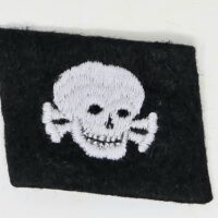 Mint Totenkopf "Pumpkin Head" Skull Tab