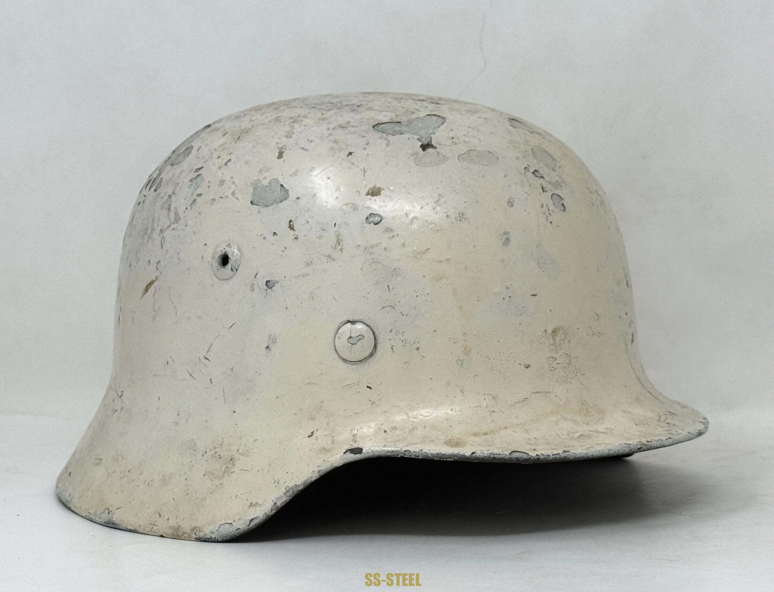 M-35 Snow Camo Helmet (a.b.) - Image 3
