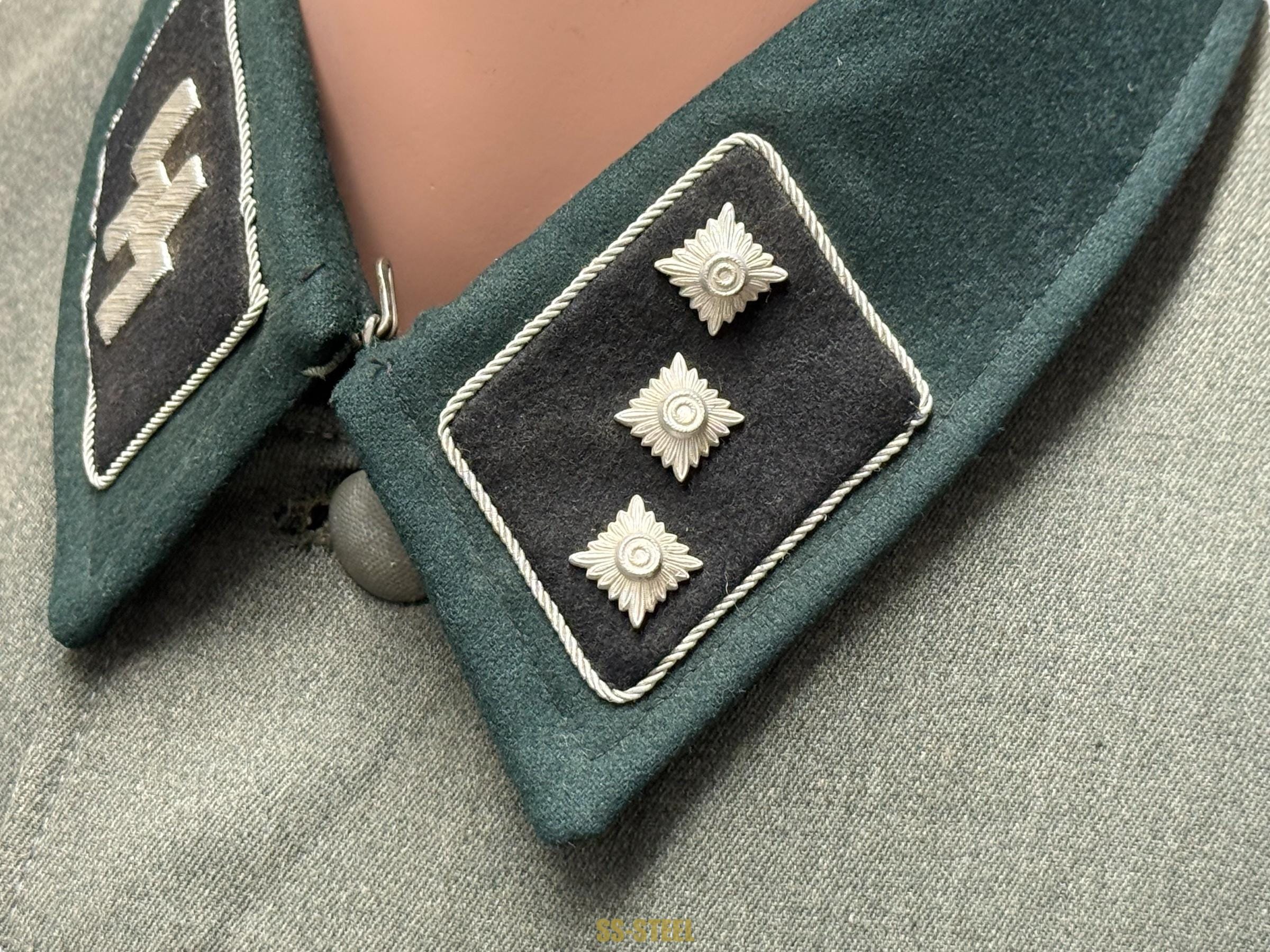 SS-Untersturmführer Officer Uniform Tunic, Highly Decorated - Image 10