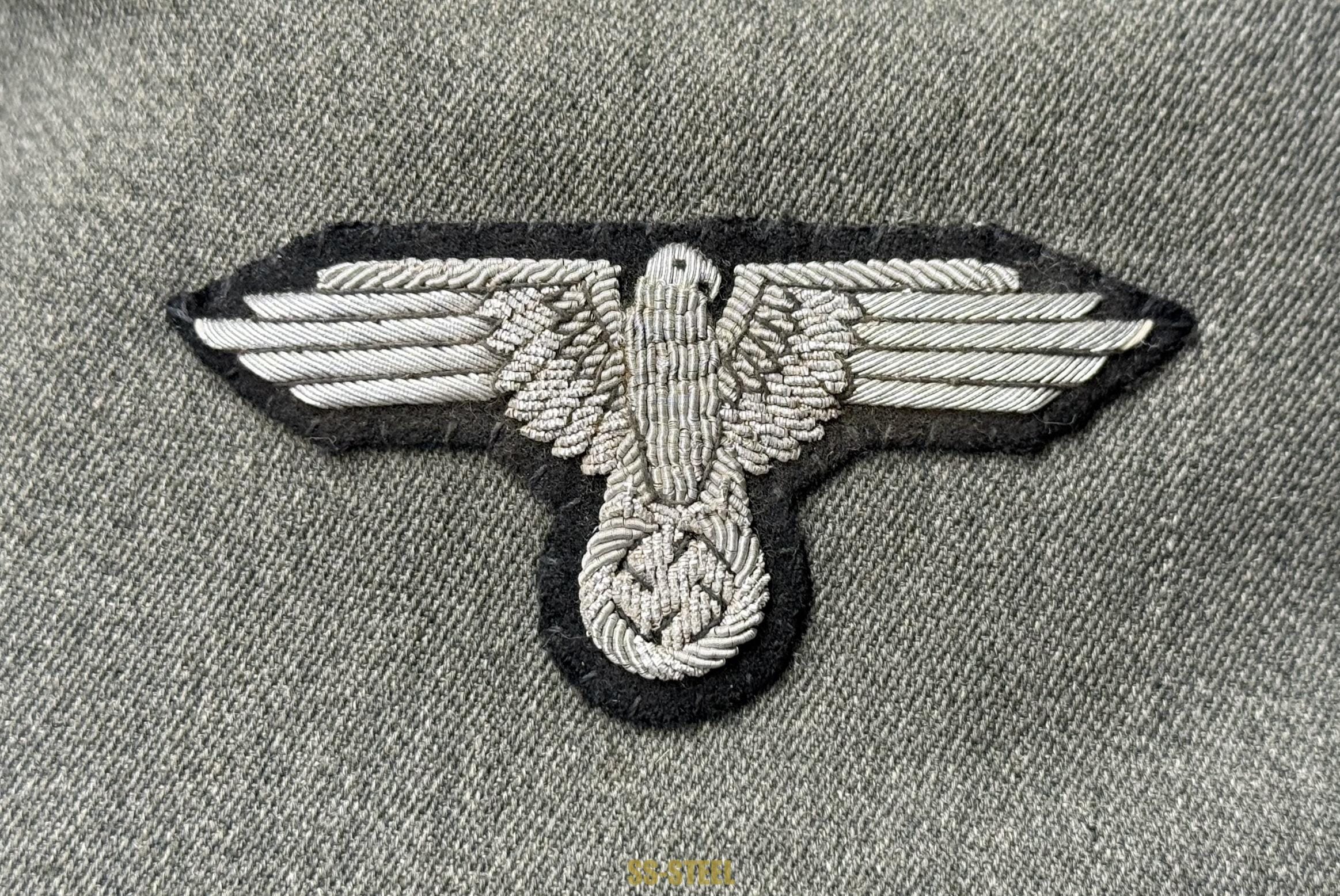 SS-Untersturmführer Officer Uniform Tunic, Highly Decorated - Image 14