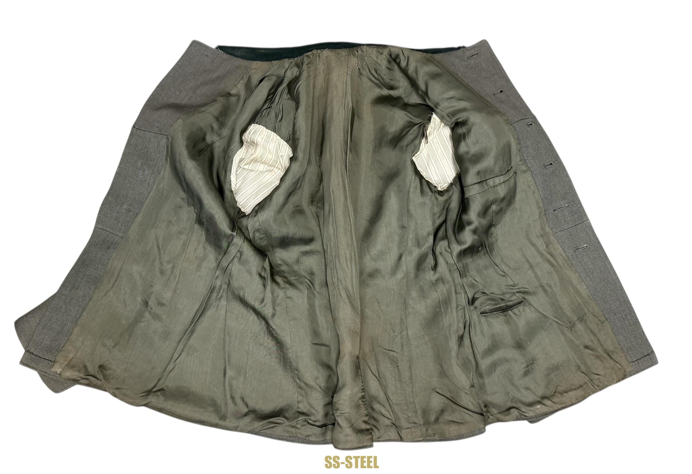 SS-Untersturmführer Officer Uniform Tunic, Highly Decorated - Image 21