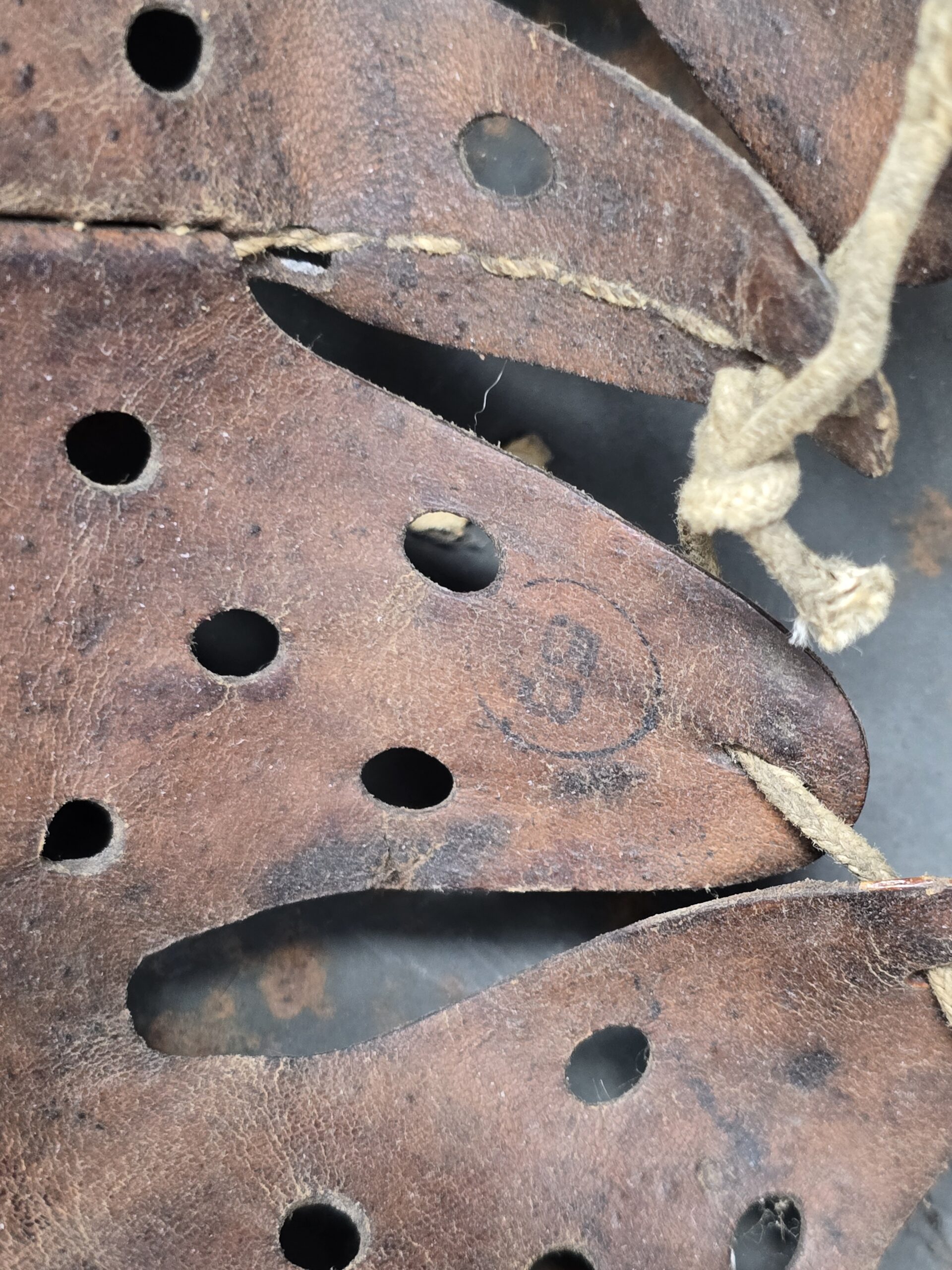 Service Worn Tan Camo M35 Heer Helmet by NS - Image 11