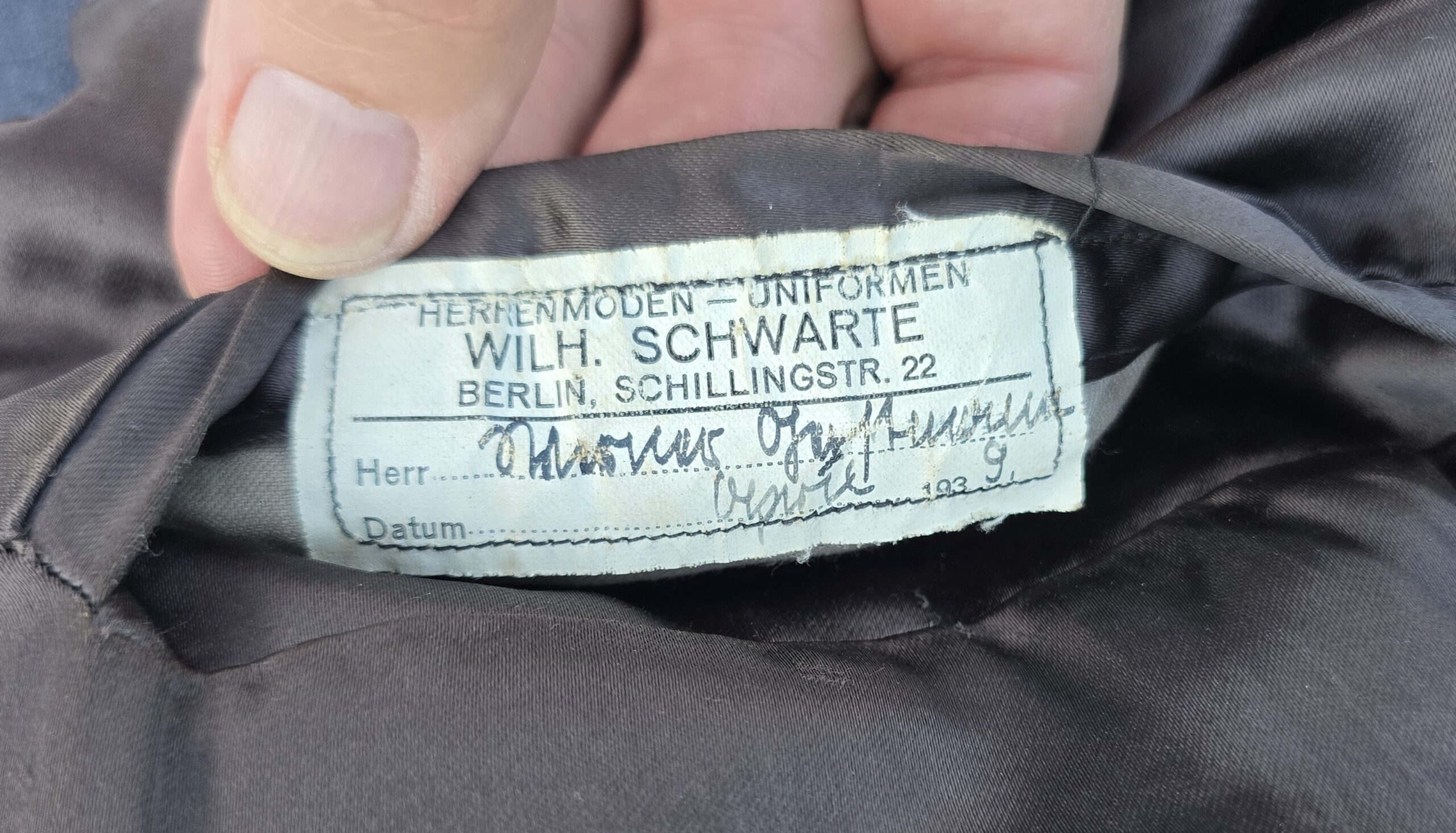 Early, Named Luftwaffe Grenadier NCO Tunic, "General Göring" - Image 12