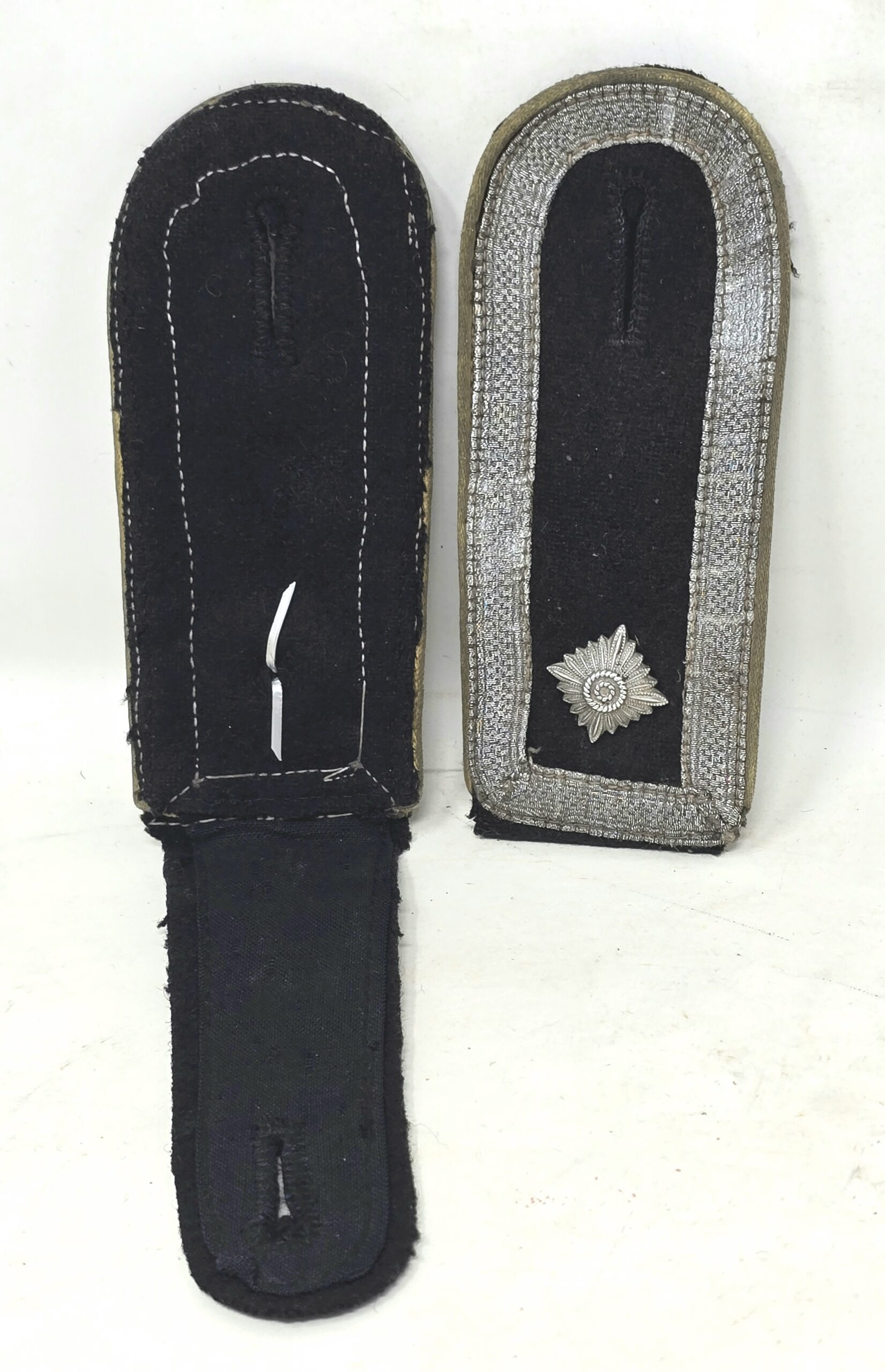 Hermann Göring Division NCO Shoulderboards - Image 2