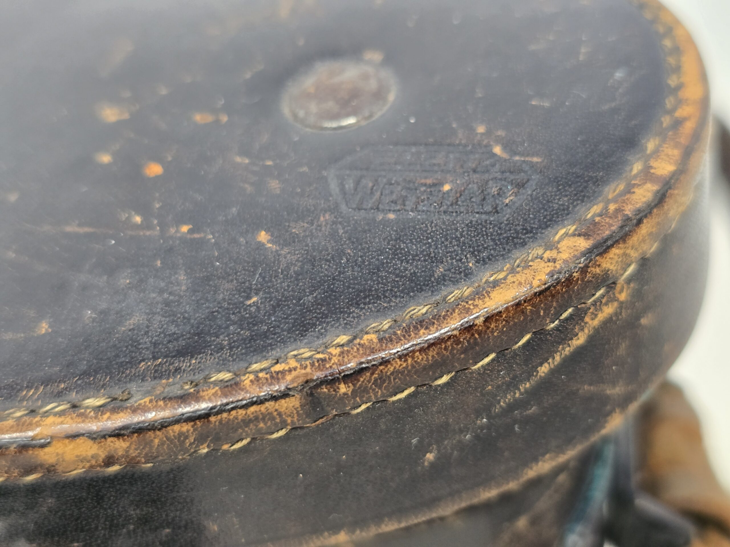 German WWII Tropical Tan Camouflage Binoculars, Vet Bringback - Image 12