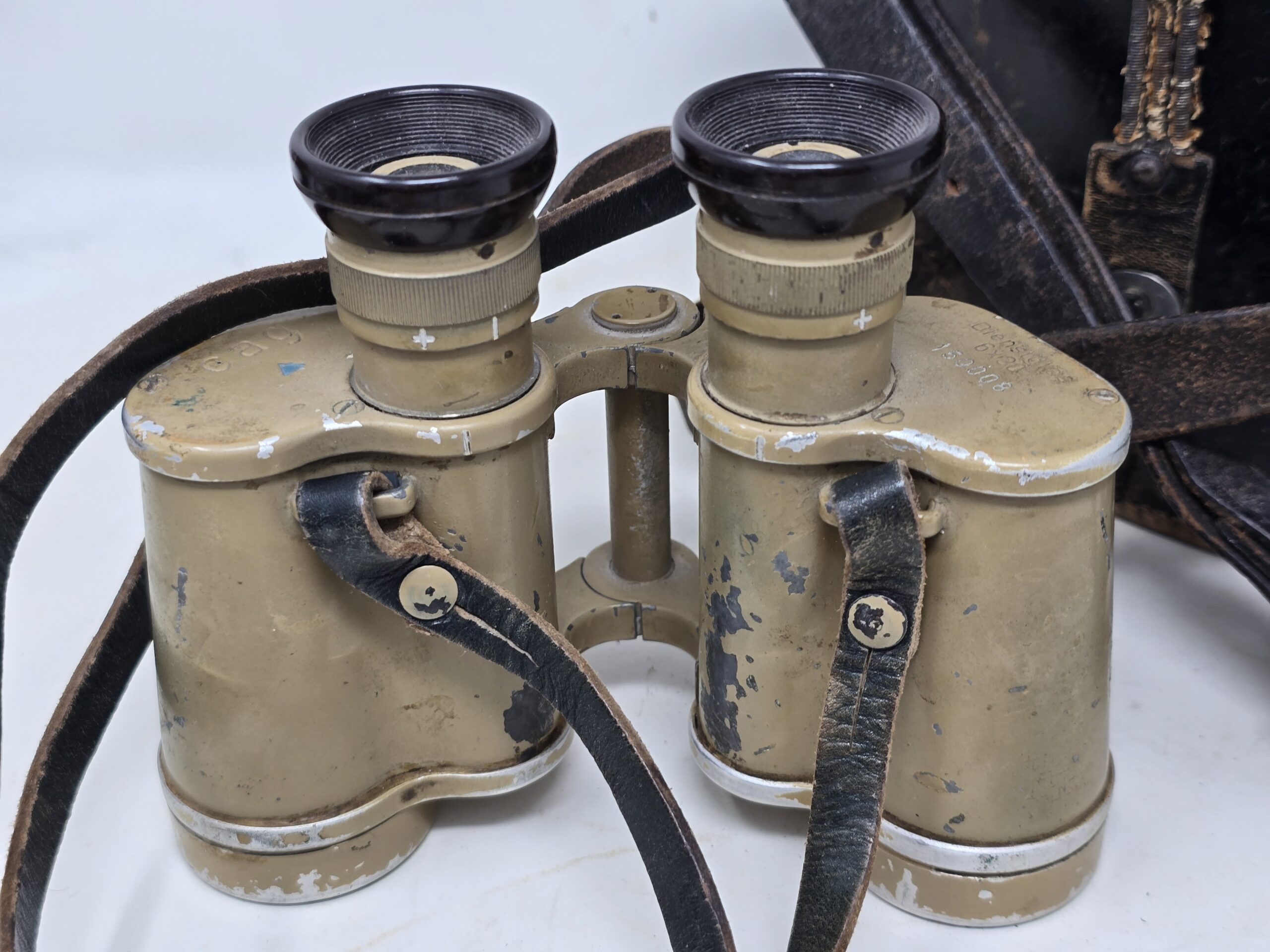 German WWII Tropical Tan Camouflage Binoculars, Vet Bringback - Image 4