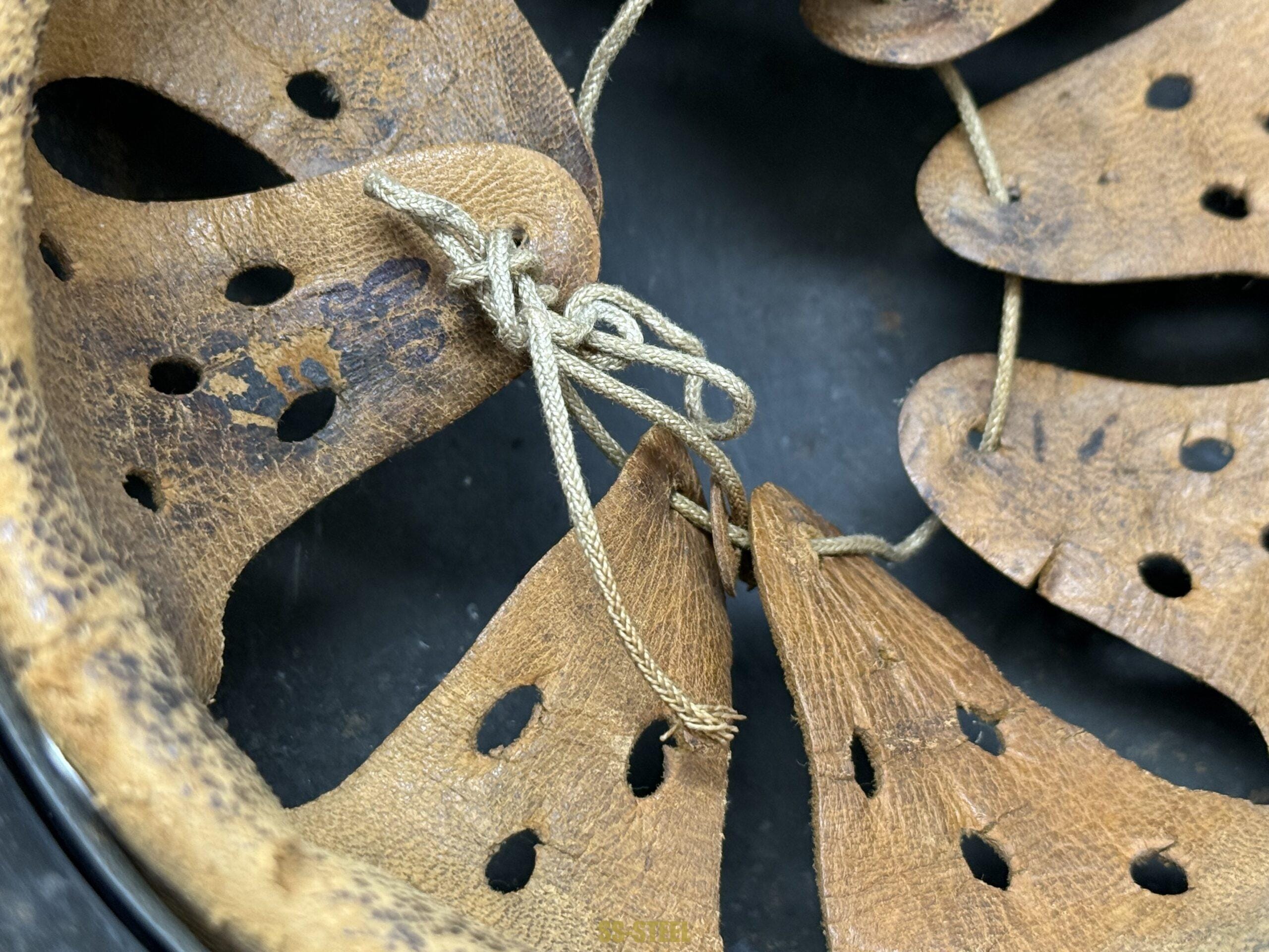 Heer M40 Single Decal Normandy Ex Net Camo Helmet - Image 12