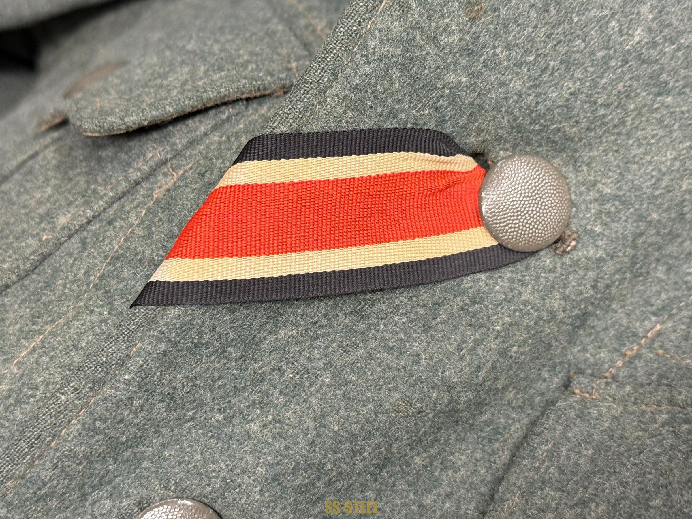 SS-Totenkopf Untersturmführer Combat Tunic - Image 15