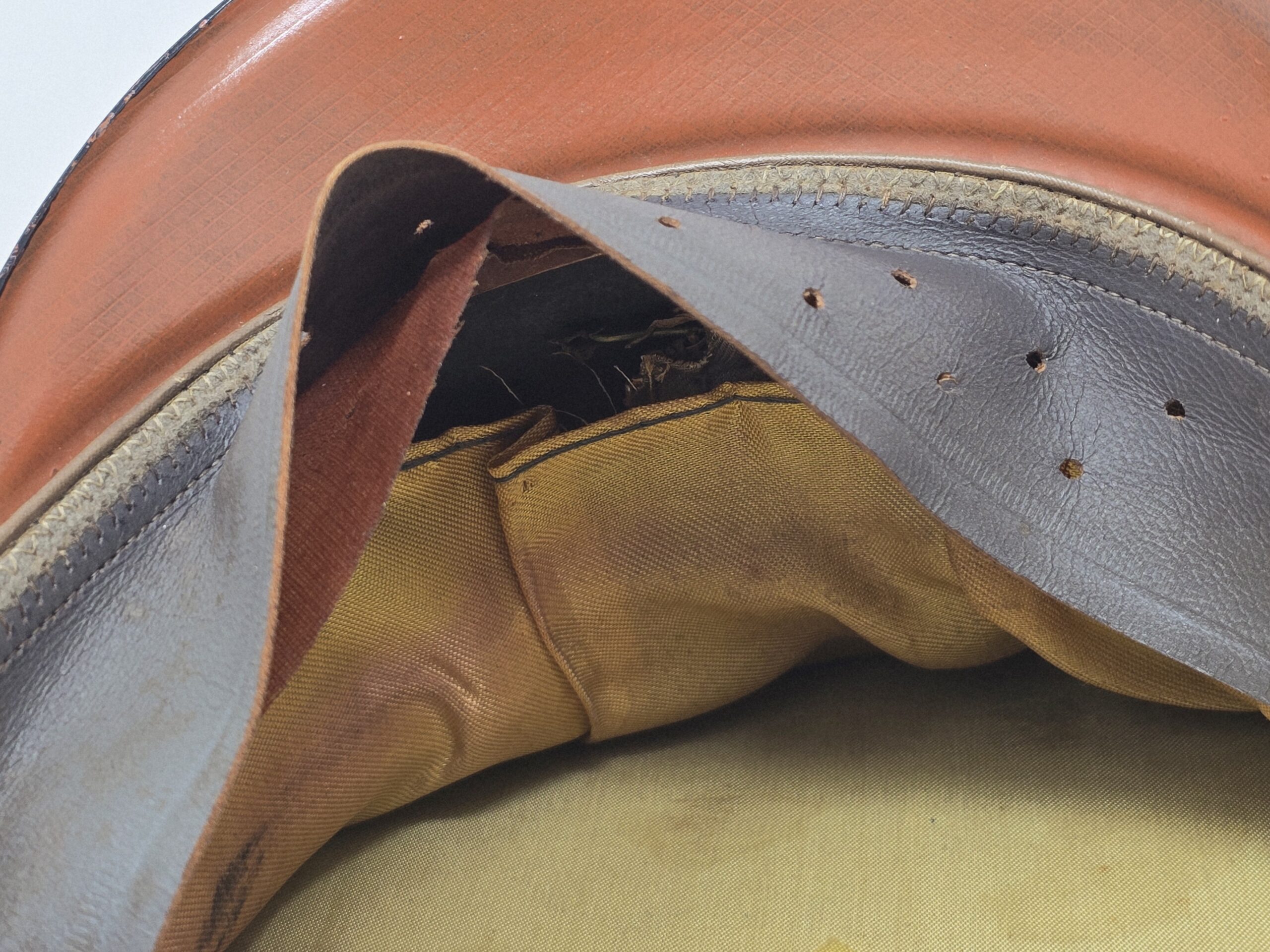 Infantry Officer's Visor Cap by EREL. - Image 11