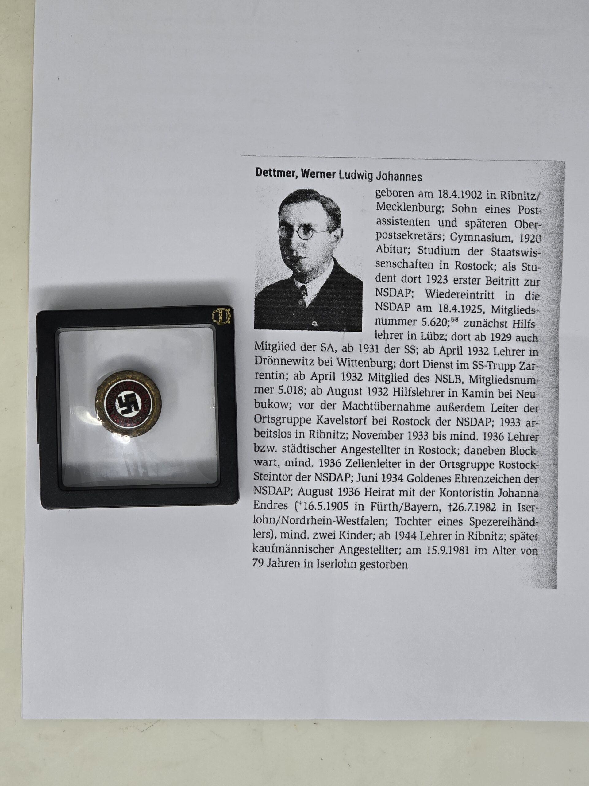 SS Member Attributed Gold Party Badge