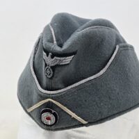 HOLD (m.b.) Heer Officer's Schiffchen by Erel