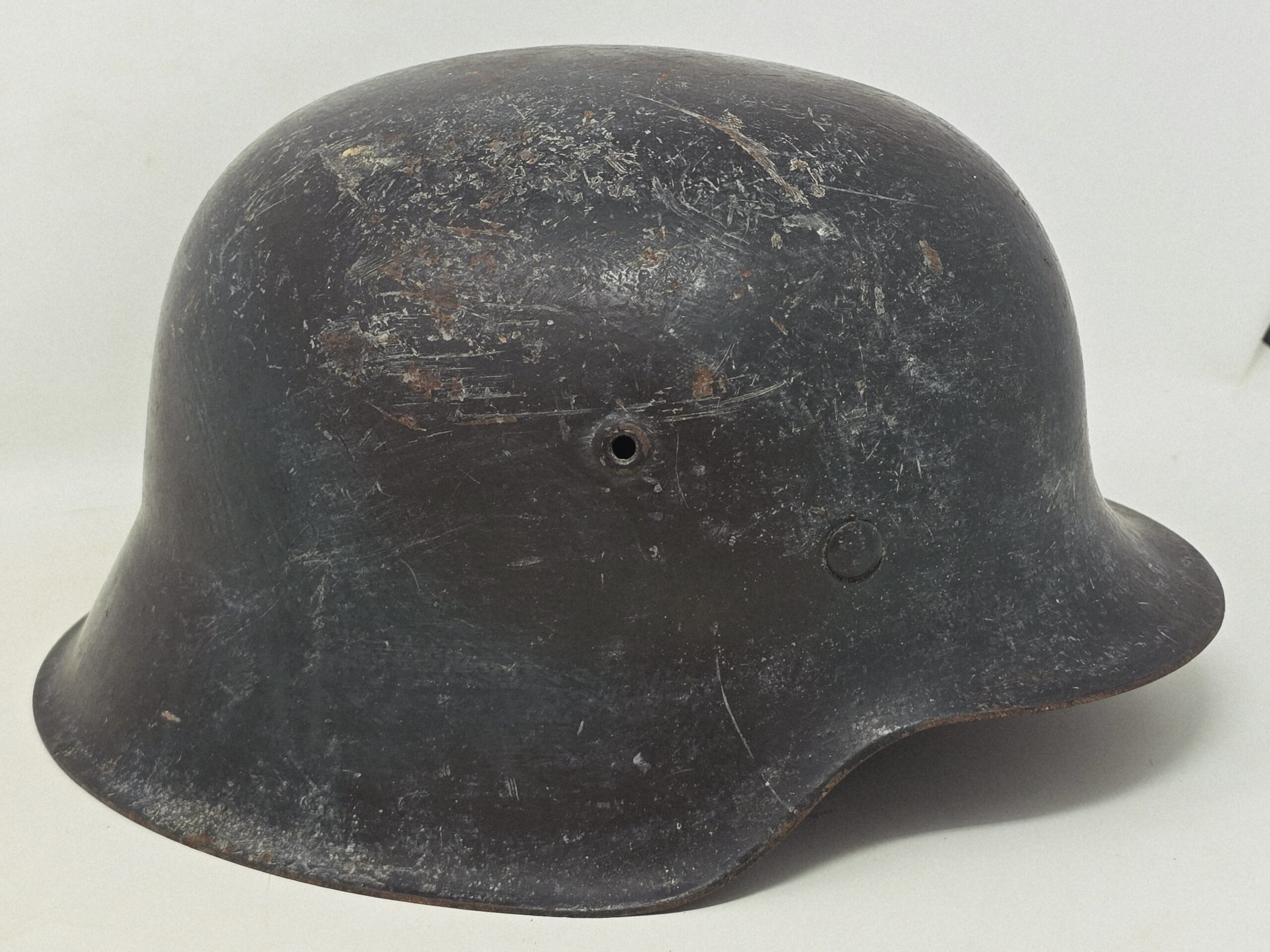 Outstanding Heer Camouflage M42 Helmet - Image 2