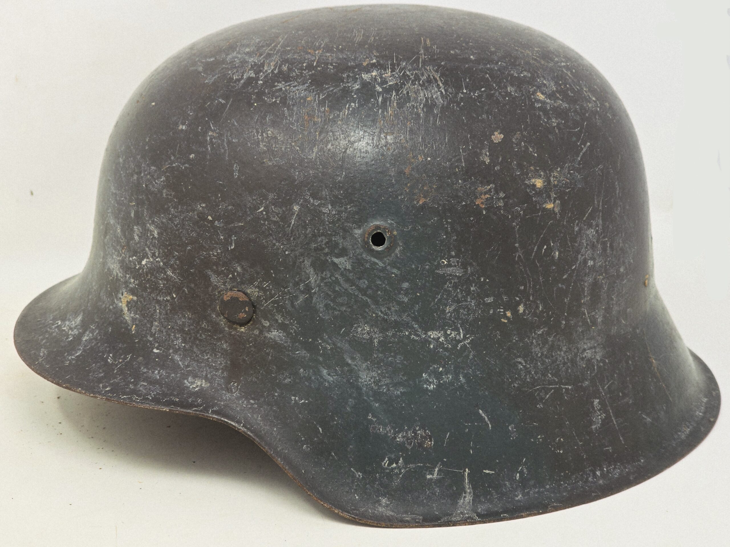 Outstanding Heer Camouflage M42 Helmet