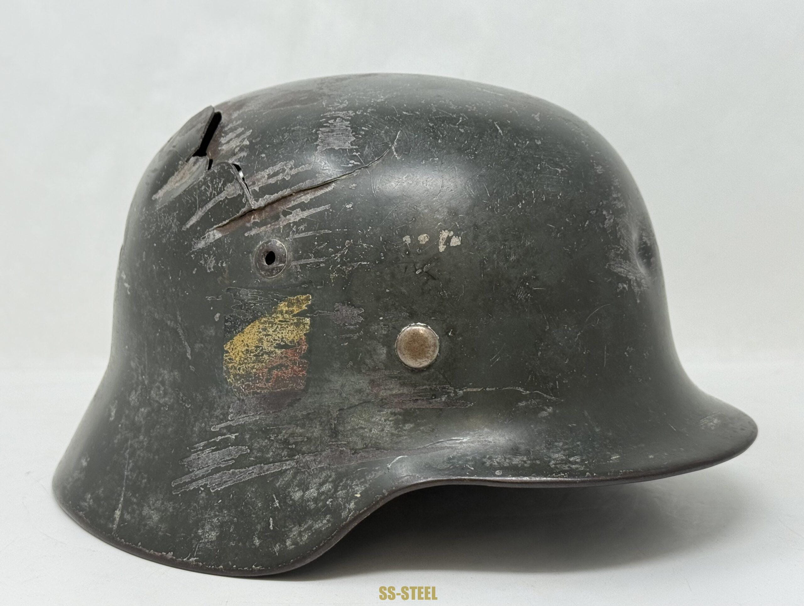 Heer M35 Double Decal Whitewah Camo Battle Damage Helmet - Image 2