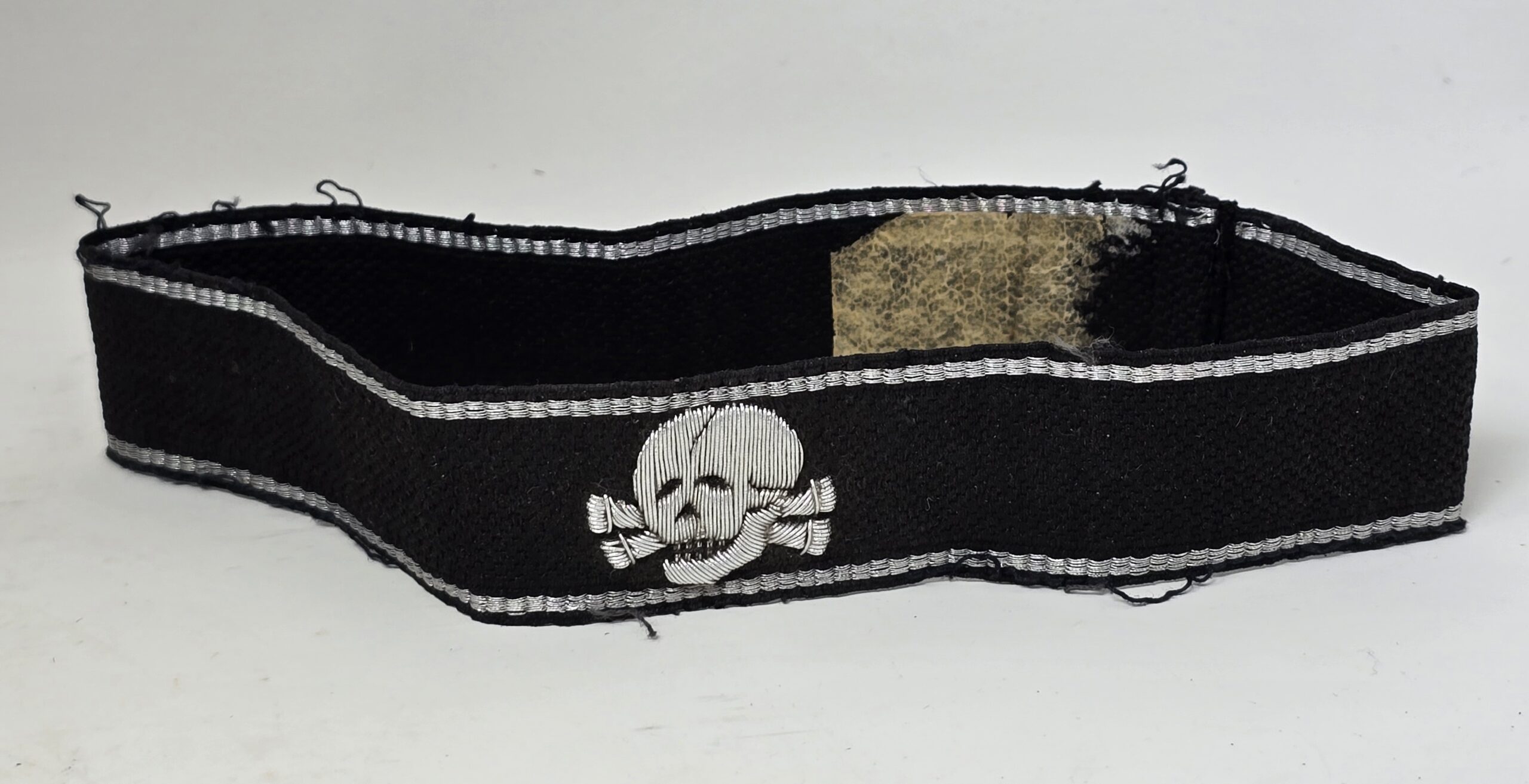 SS-Totenkopf Standarte ,,Oberbayern" Cufftitle in Bullion - Image 3
