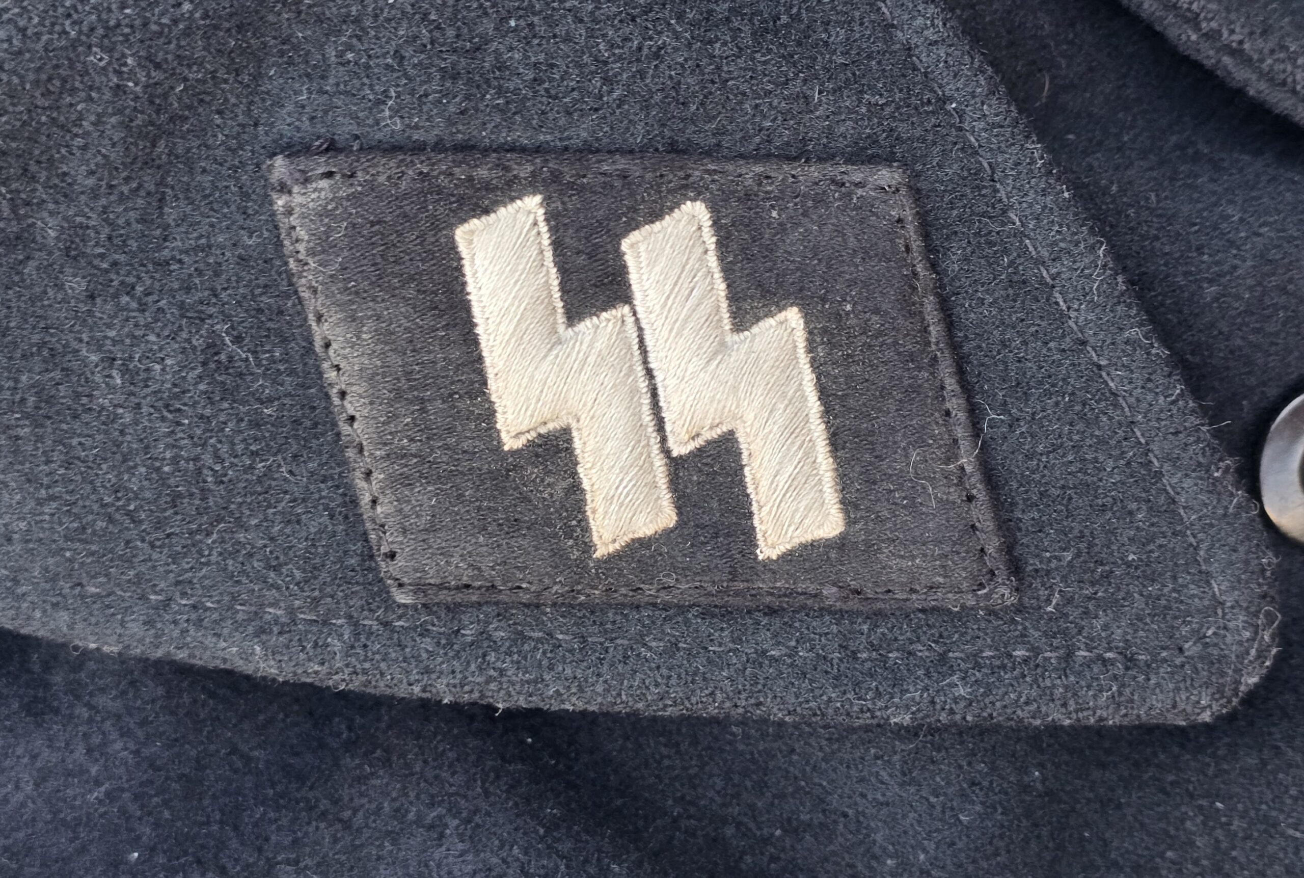 Excellent Waffen-SS Panzer Wrapper, Vet Family - Image 3