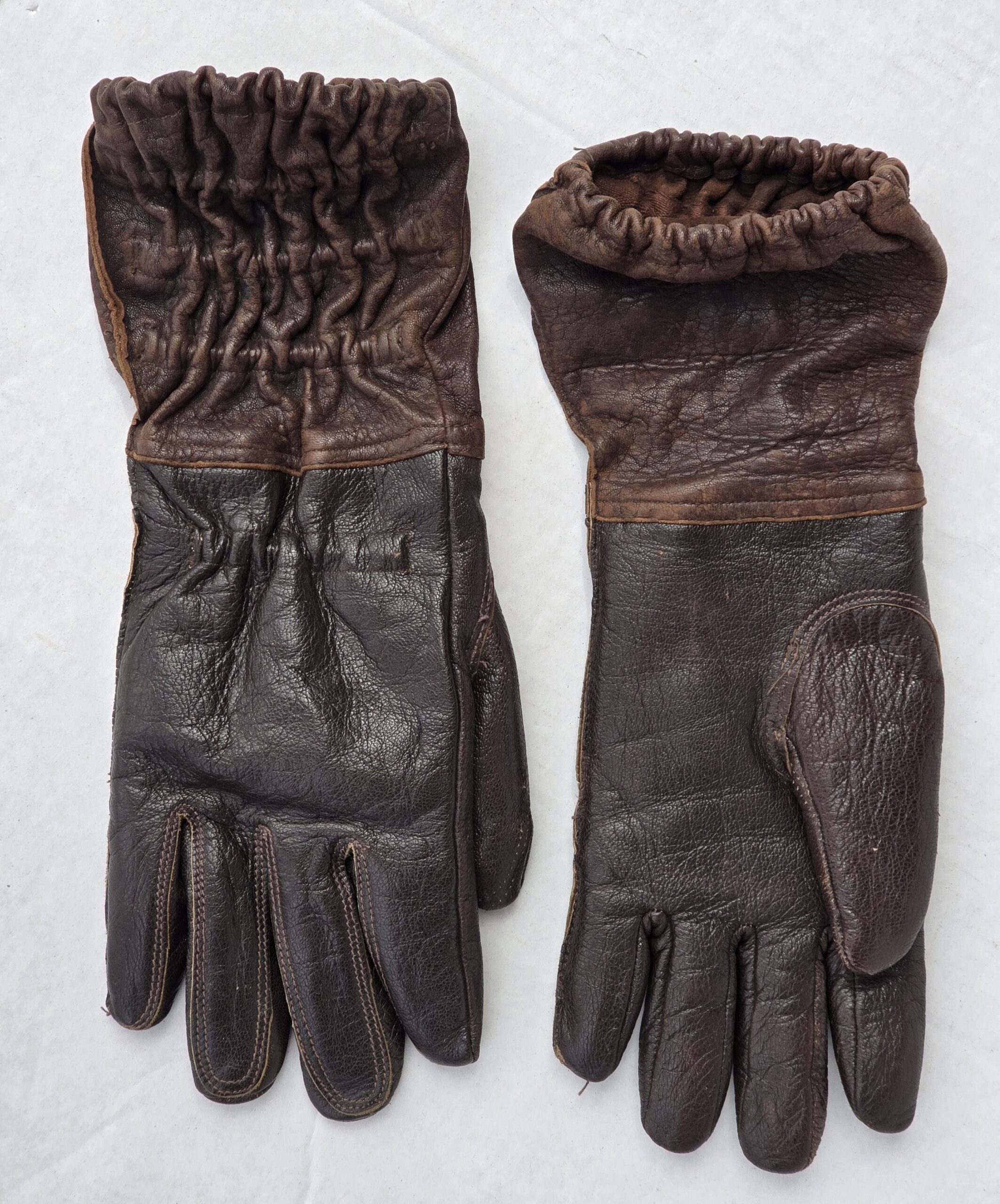 Named Fallschirmjäger Gauntlets