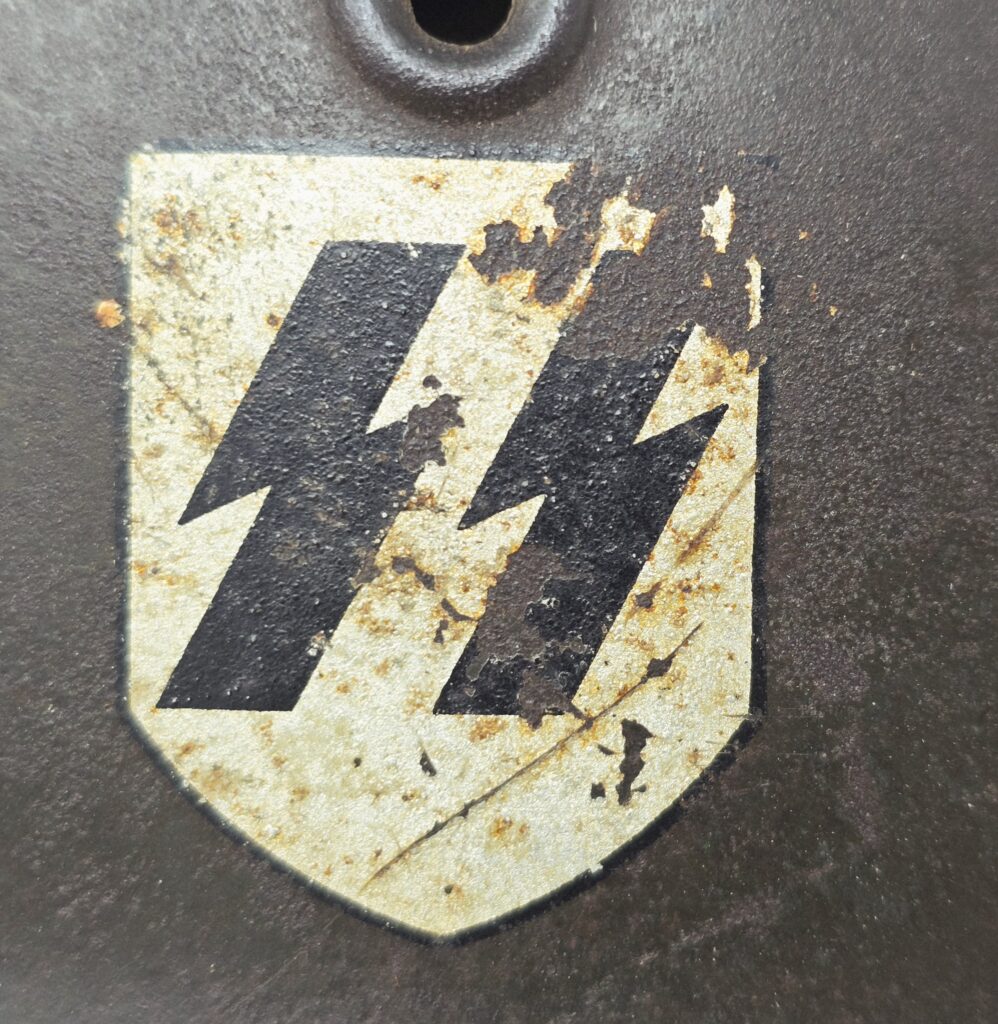Waffen-SS ,,Wiking” Division Double Runic M40 Helmet – SS-Steel Inc.