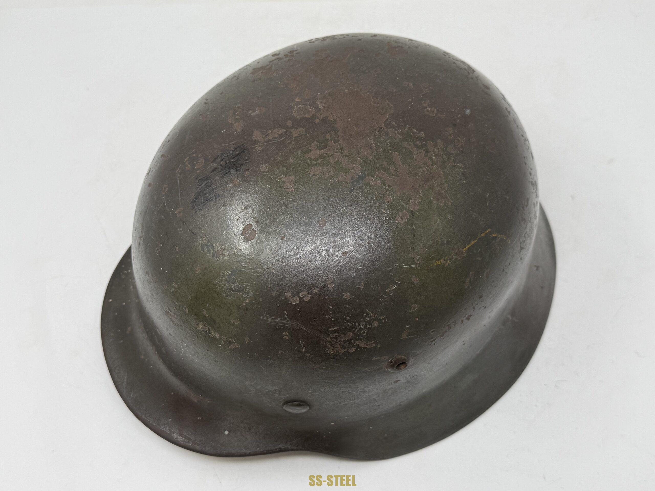 Luftwaffe M35 Unit/Named Camo Helmet - Image 9
