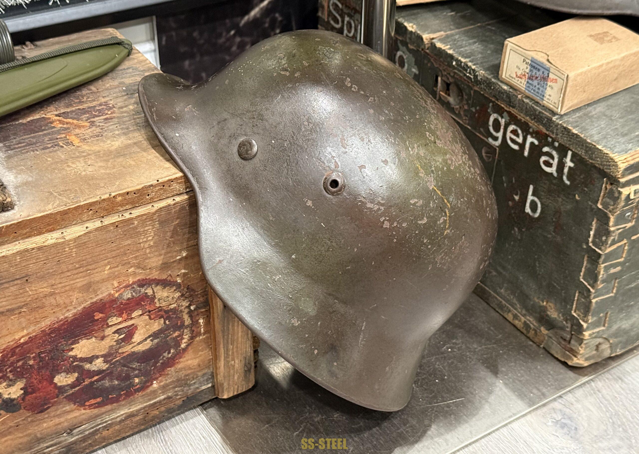 Luftwaffe M35 Unit/Named Camo Helmet - Image 24