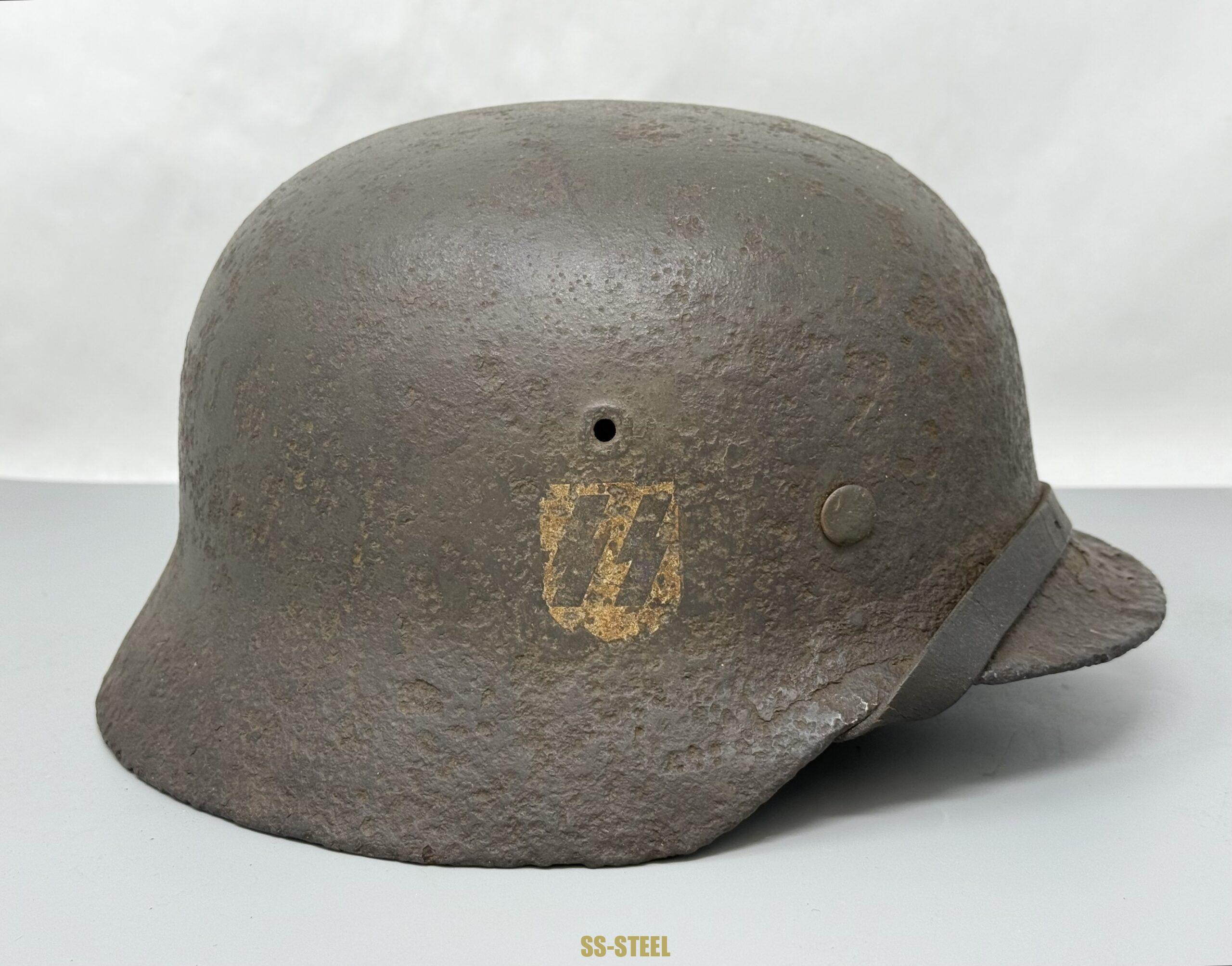 M40 Single Decal SS Helmet - Image 2