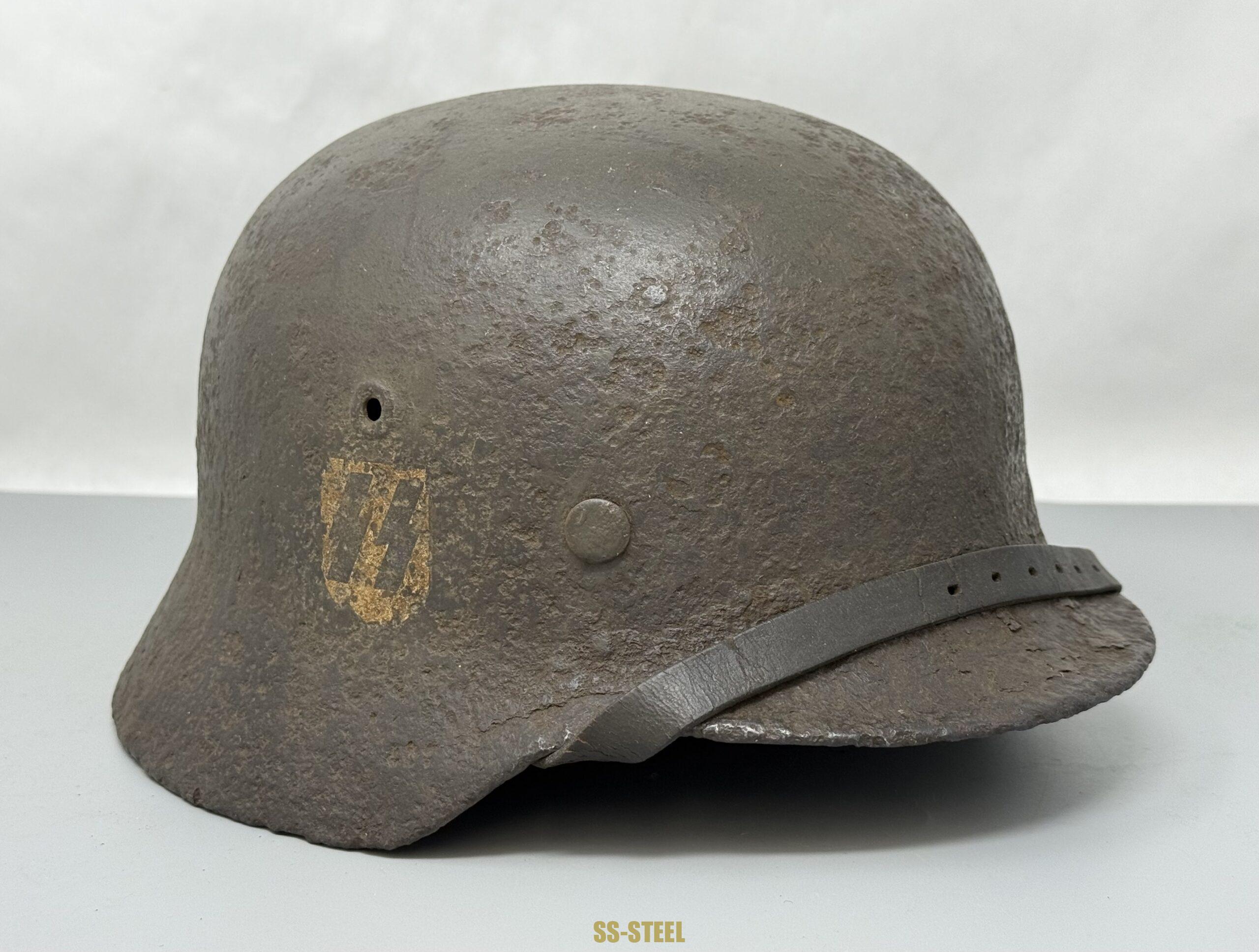 M40 Single Decal SS Helmet - Image 3