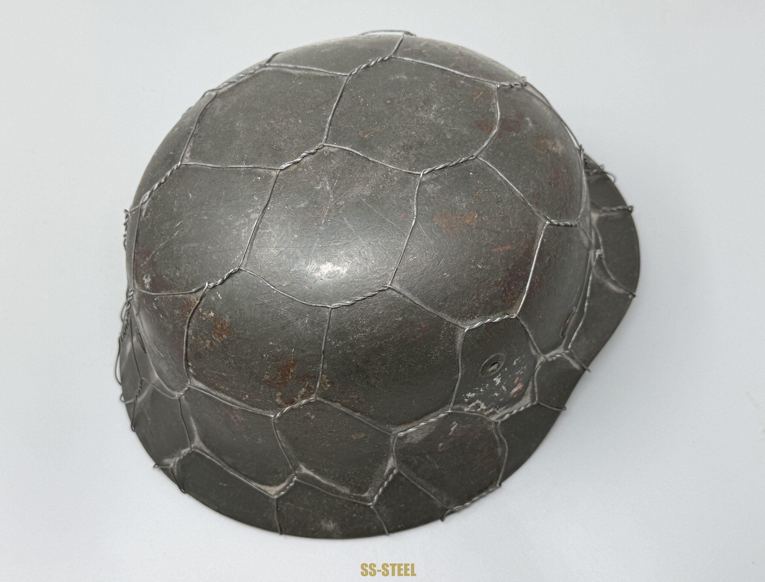 M35 Heer Chickenwire Helmet - Image 7