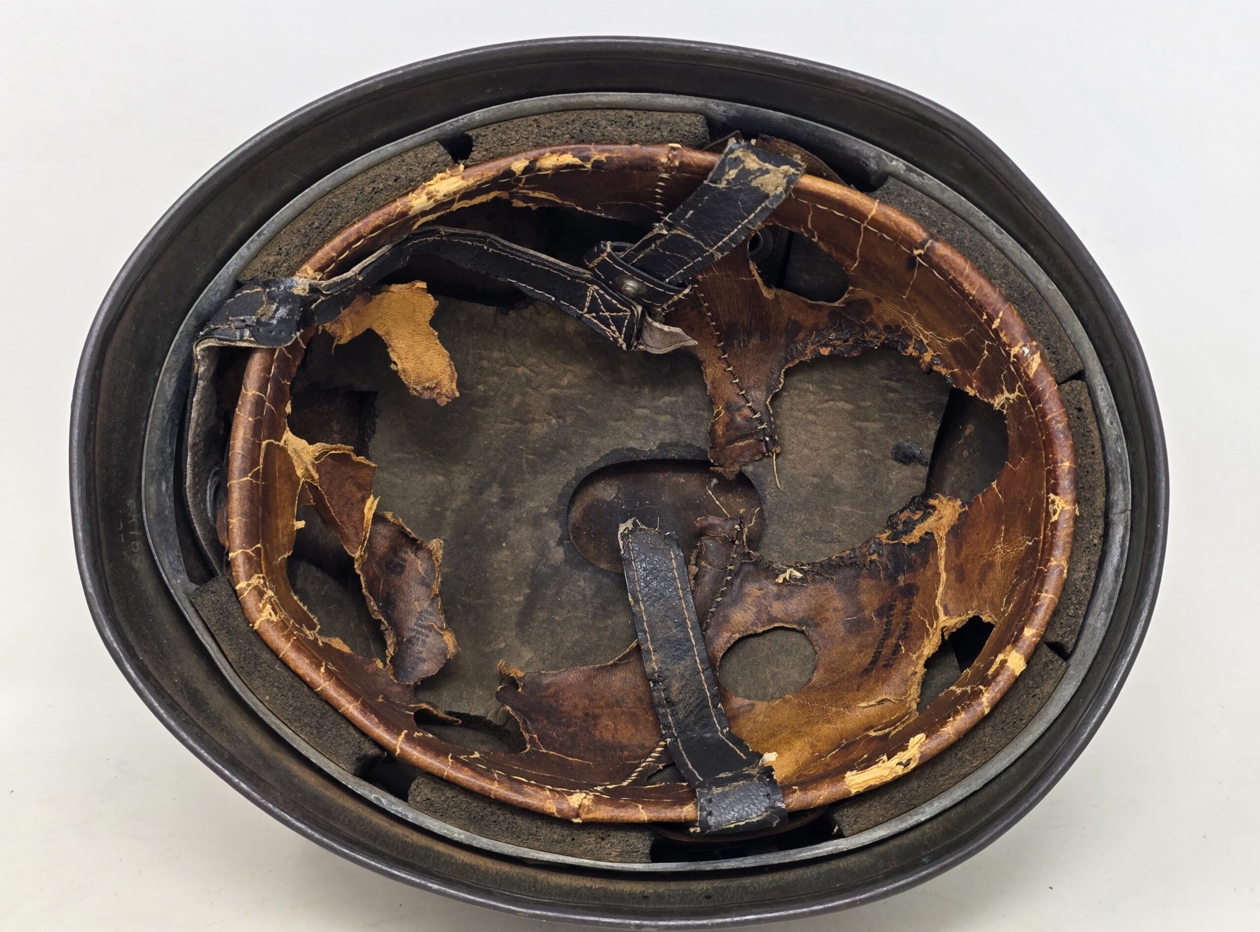 Late War M38 FJ Helmet, K.I.A. Souvenir - Image 12
