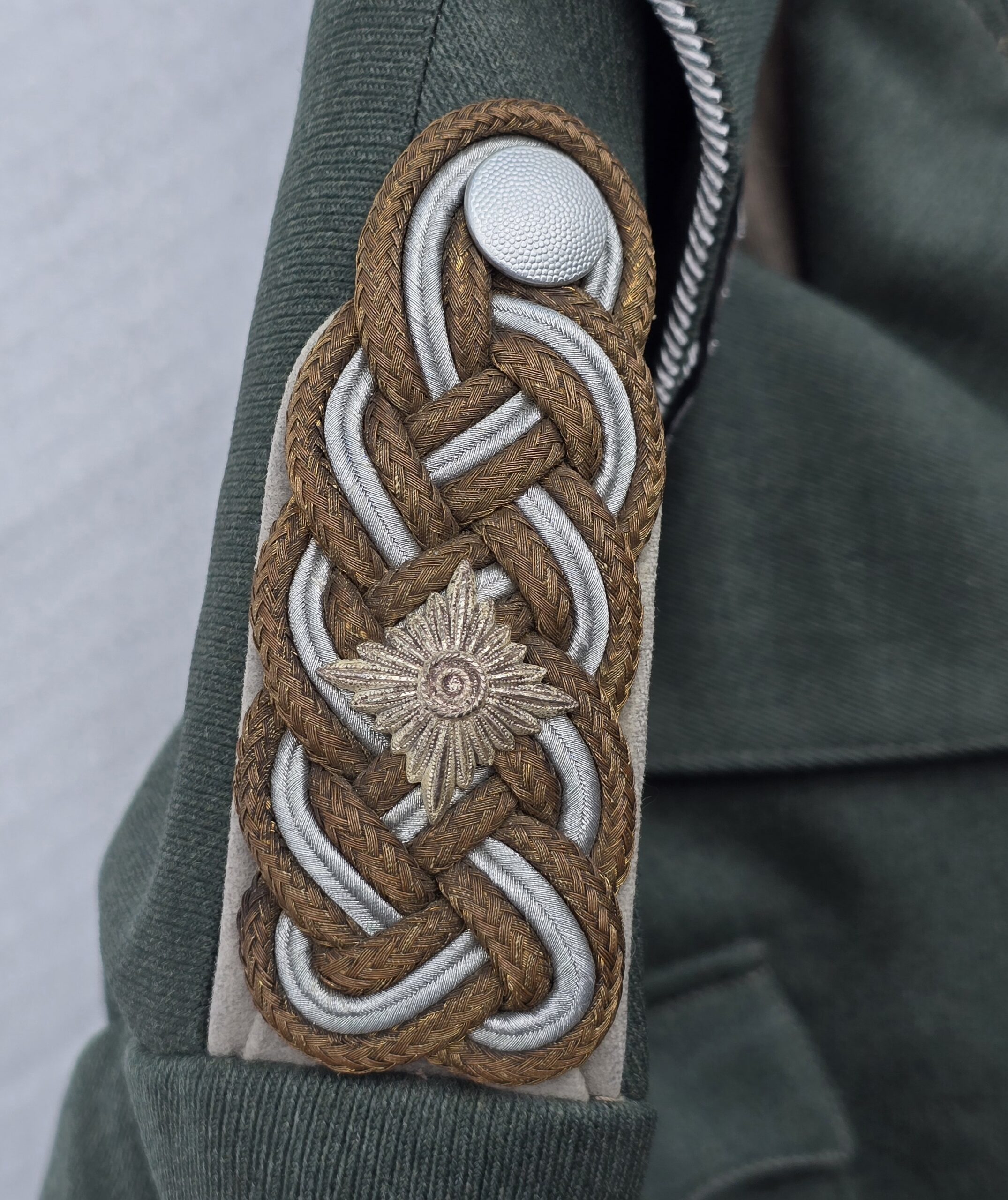 Exquisite SS General's M36 Tunic in Field-Grey - Image 10