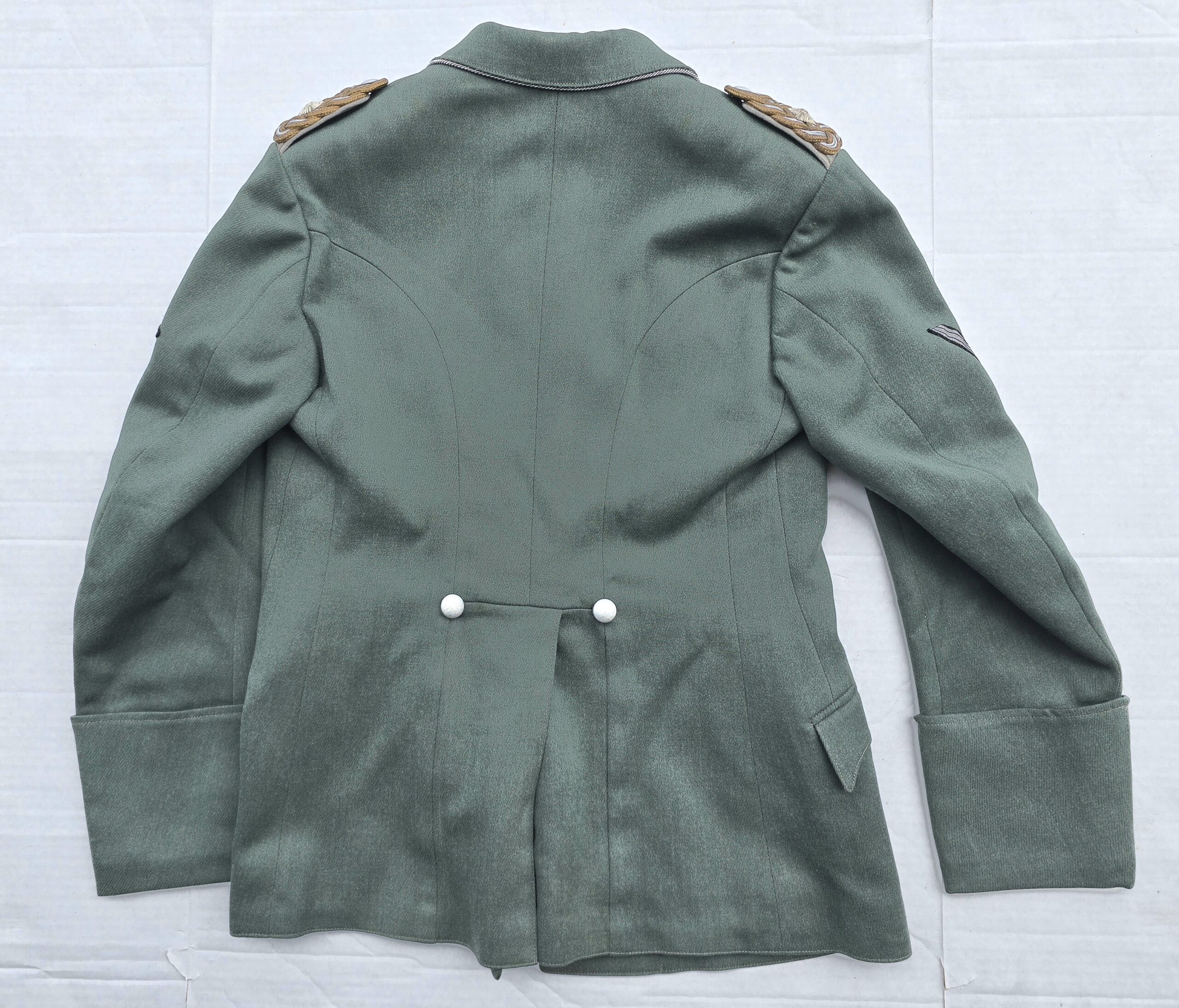 Exquisite SS General's M36 Tunic in Field-Grey - Image 2