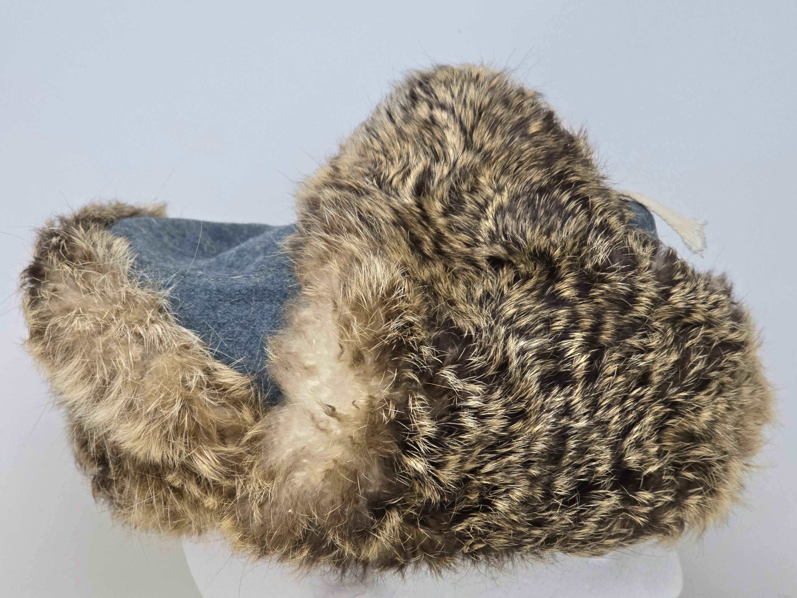 Minty Polizei Winter Fur Cap - Image 5
