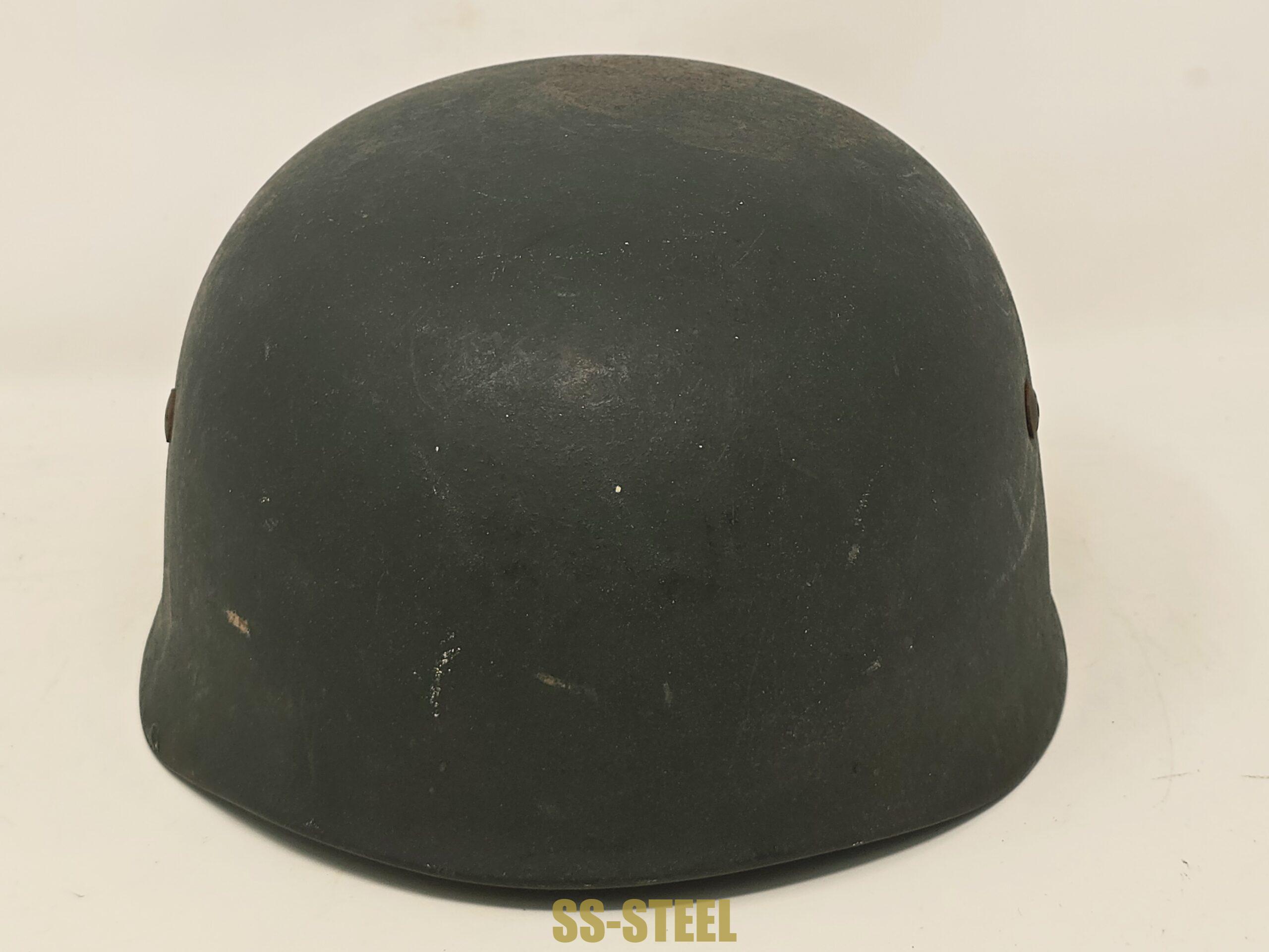 Mint Late War FJ Helmet With Spanners - Image 3