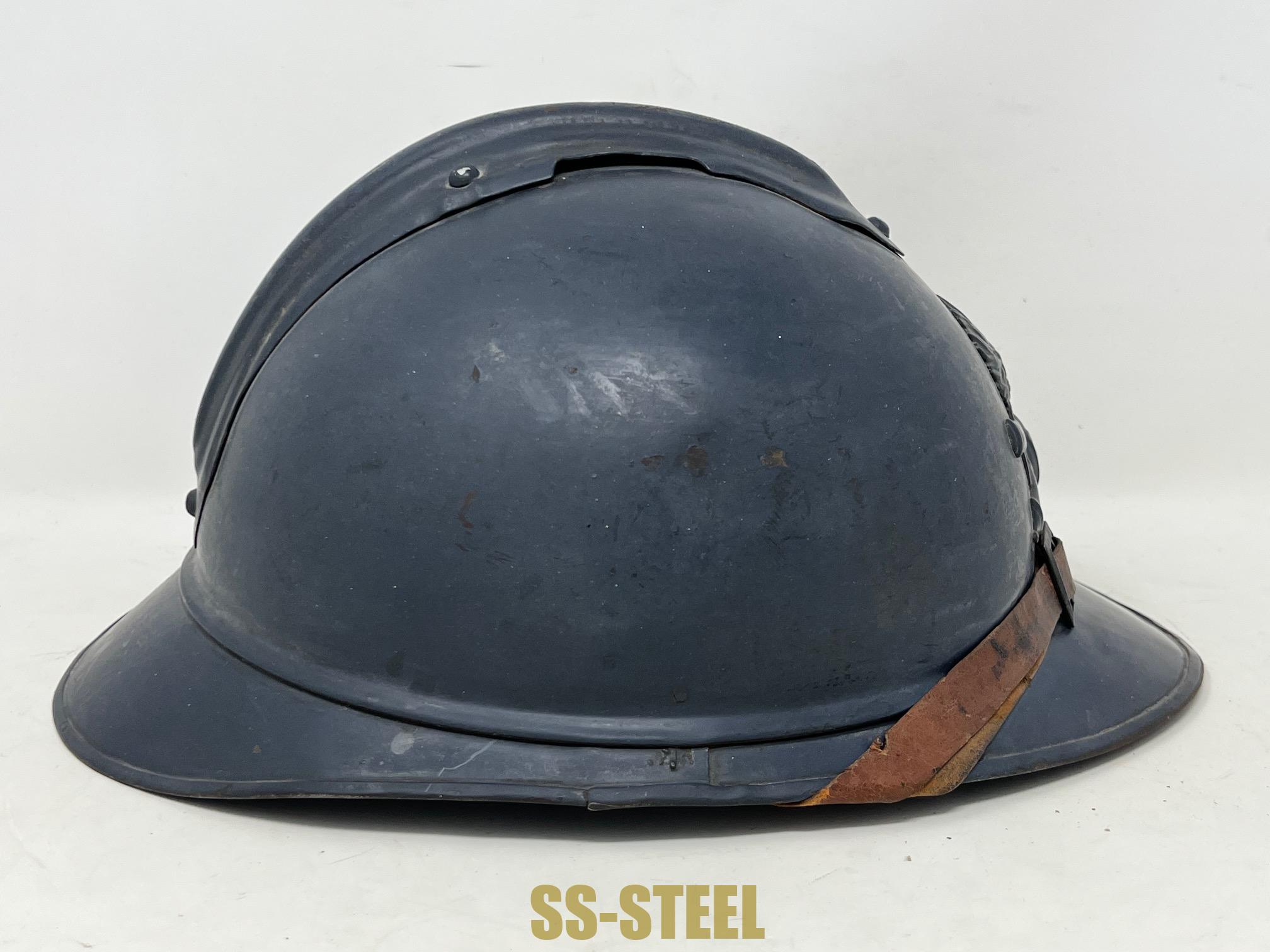 French 1915 Adrian Helmet for Infantry - Image 5