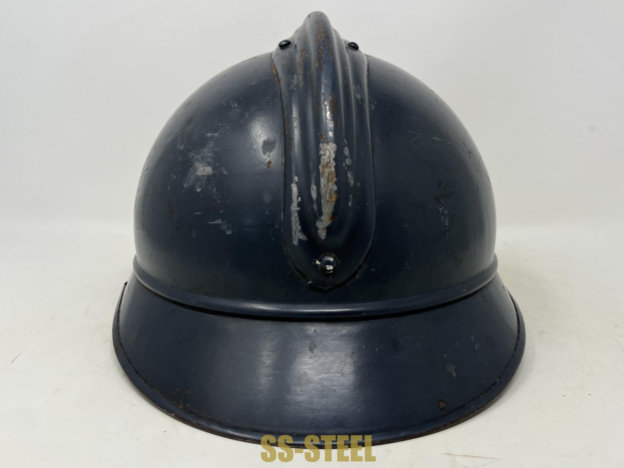 French 1915 Adrian Helmet for Infantry - Image 2