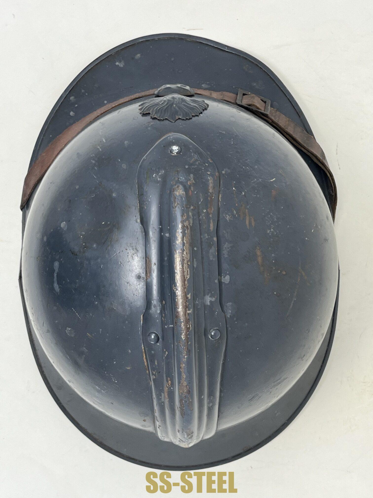 French 1915 Adrian Helmet for Infantry - Image 4
