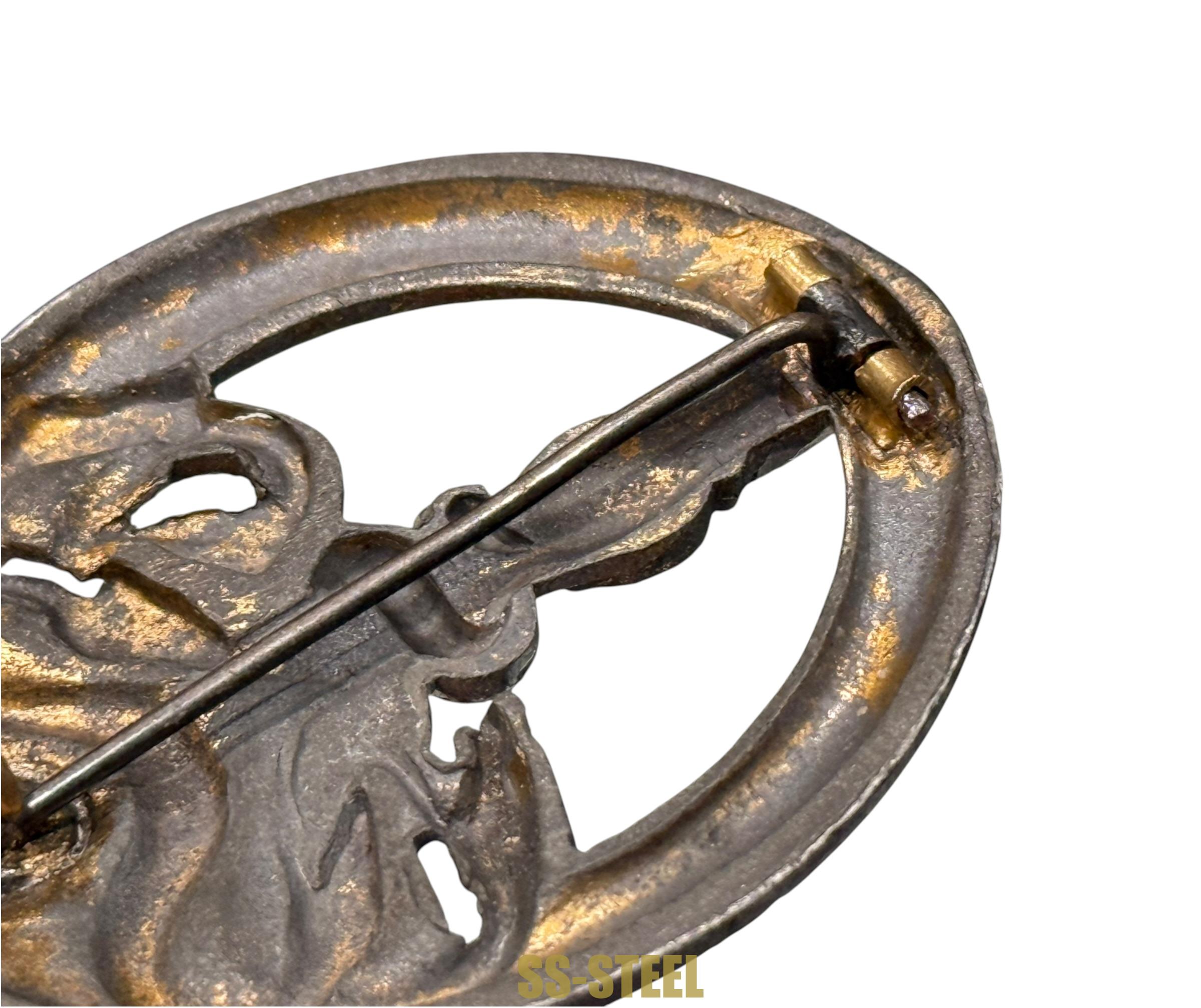 Anti-Partisan Badge in GOLD - Image 11