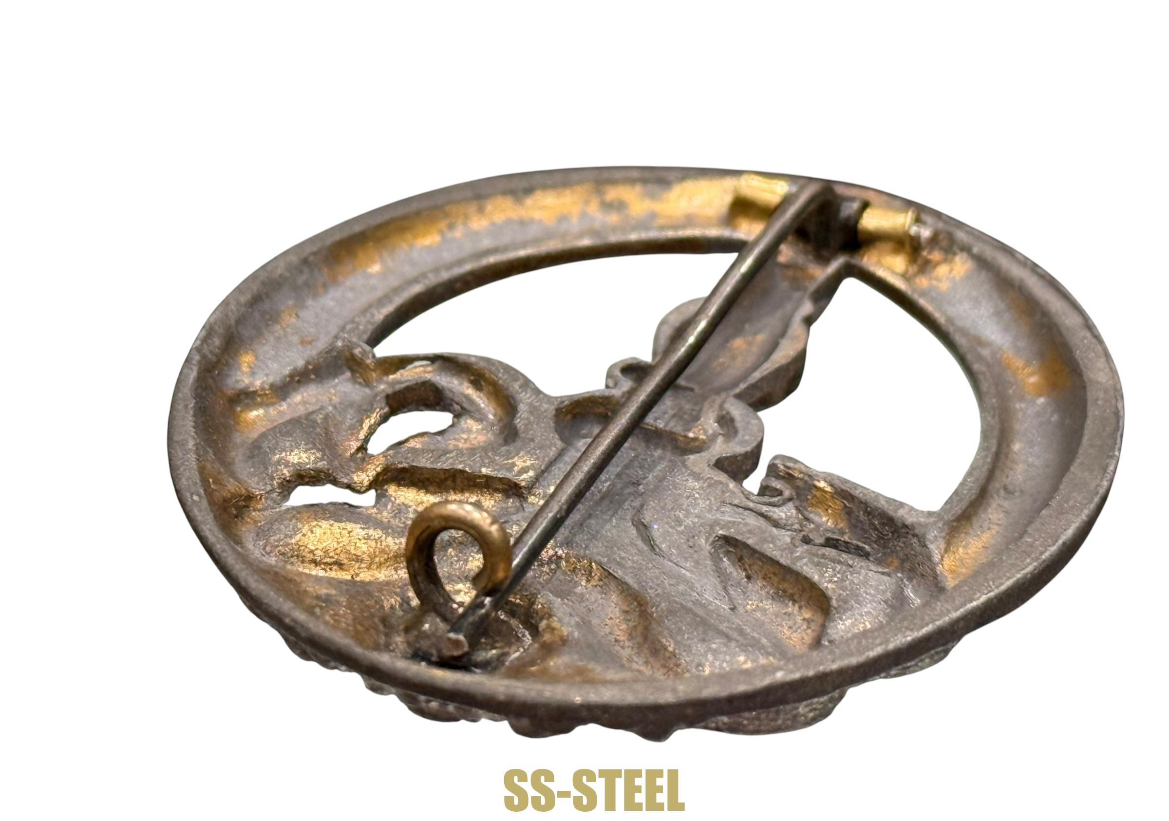 Anti-Partisan Badge in GOLD - Image 12