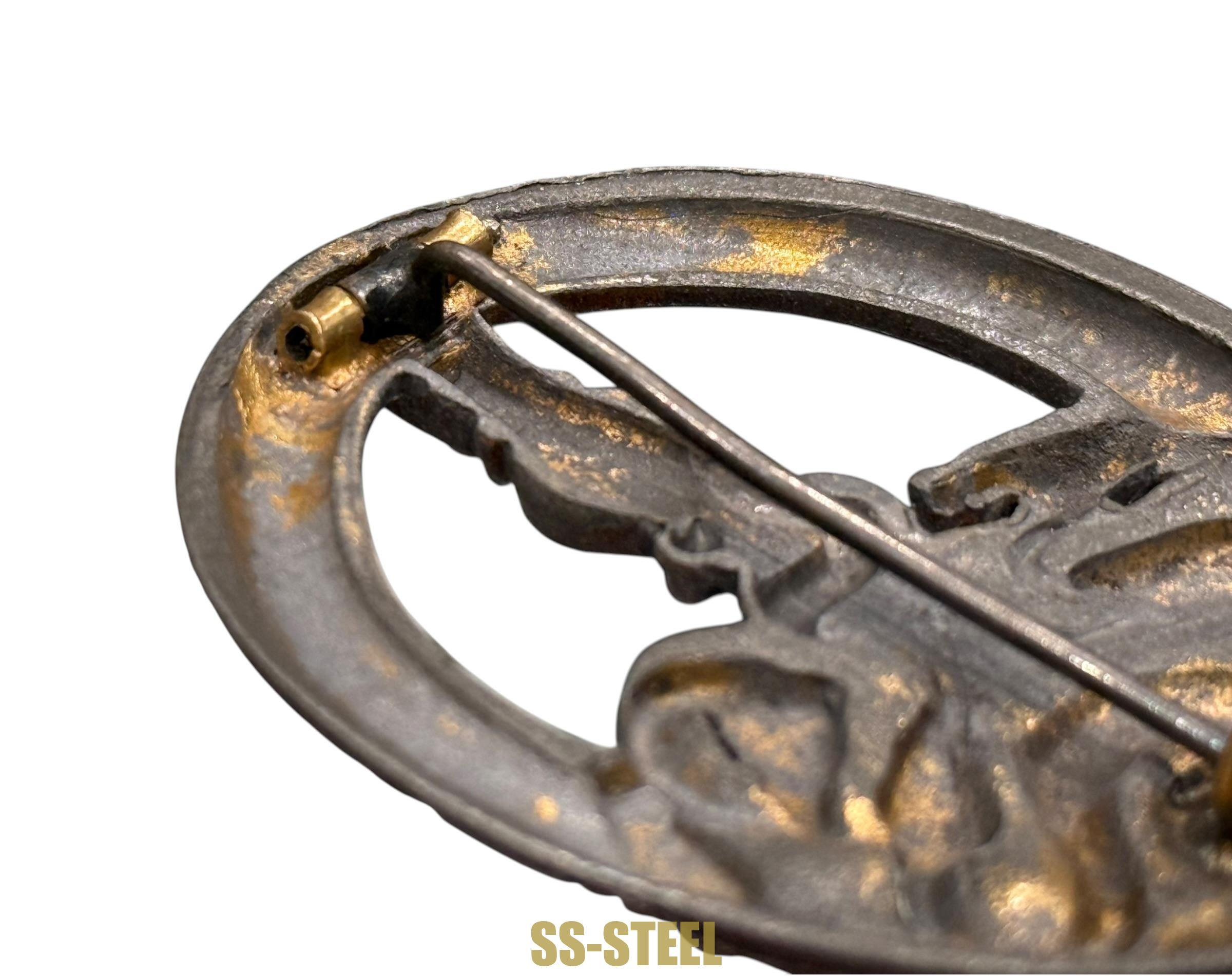 Anti-Partisan Badge in GOLD - Image 13