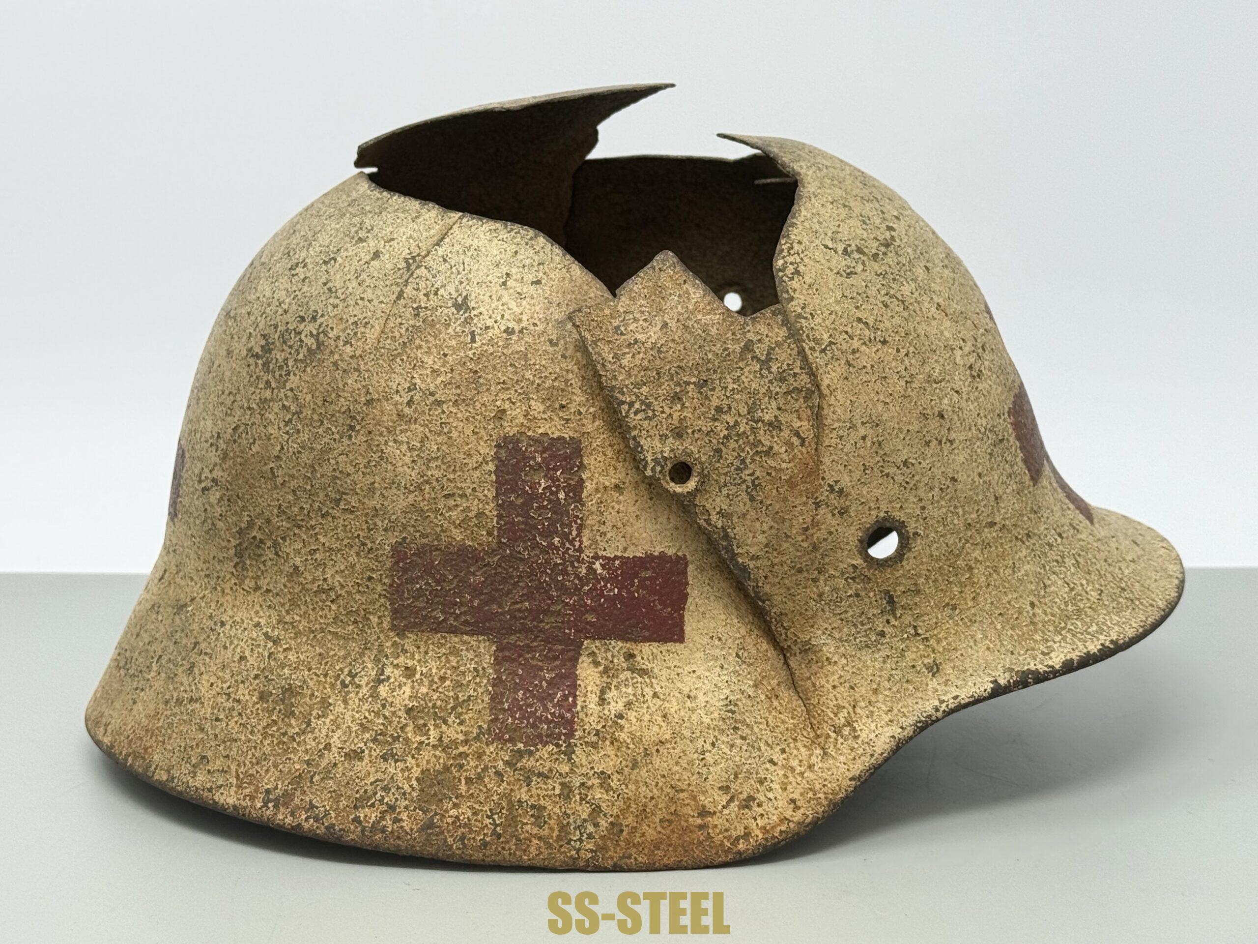 M40 Medic Helmet-BATTLE DAMAGE