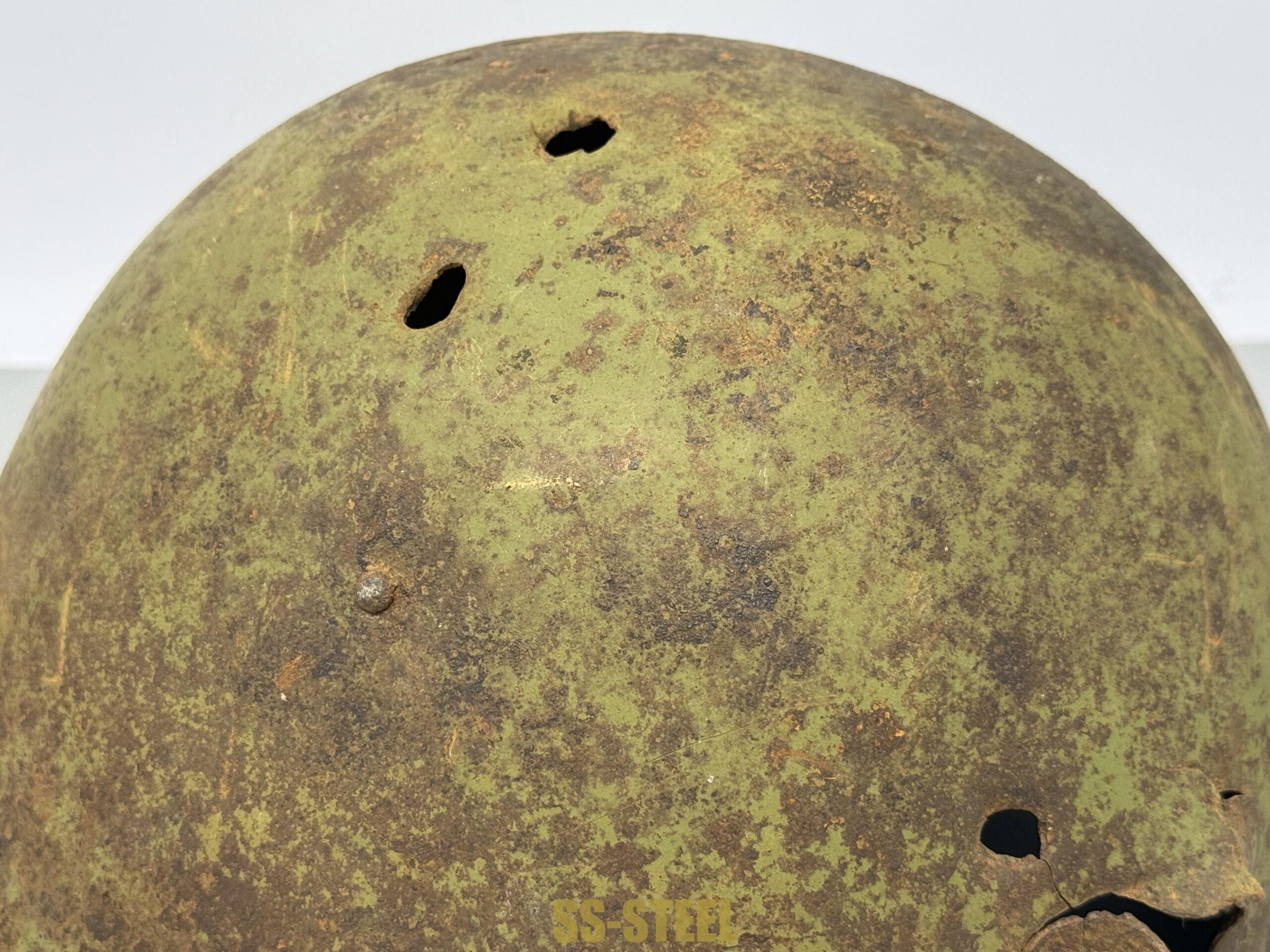 SSH-39 Helmet and RUSSIAN Capture German Heer Buckle--Battle Damaged - Image 15