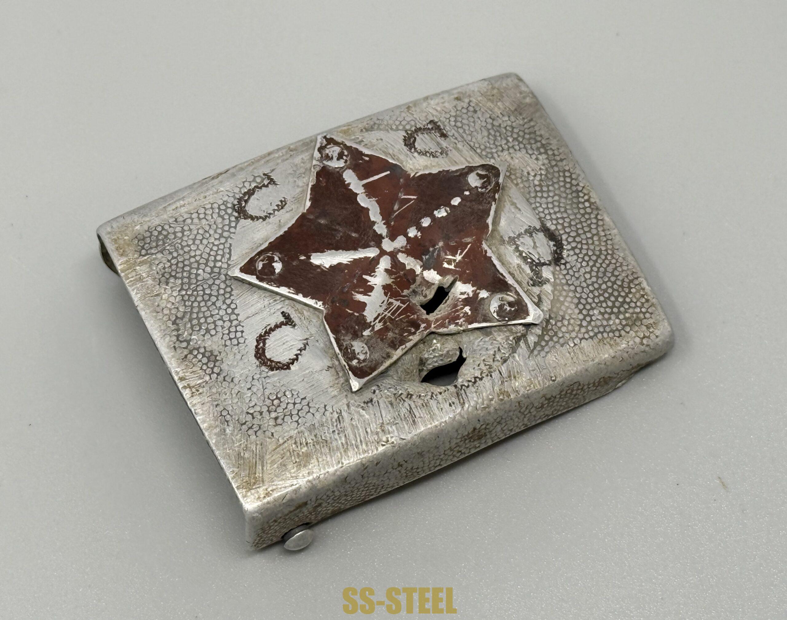 SSH-39 Helmet and RUSSIAN Capture German Heer Buckle--Battle Damaged - Image 20