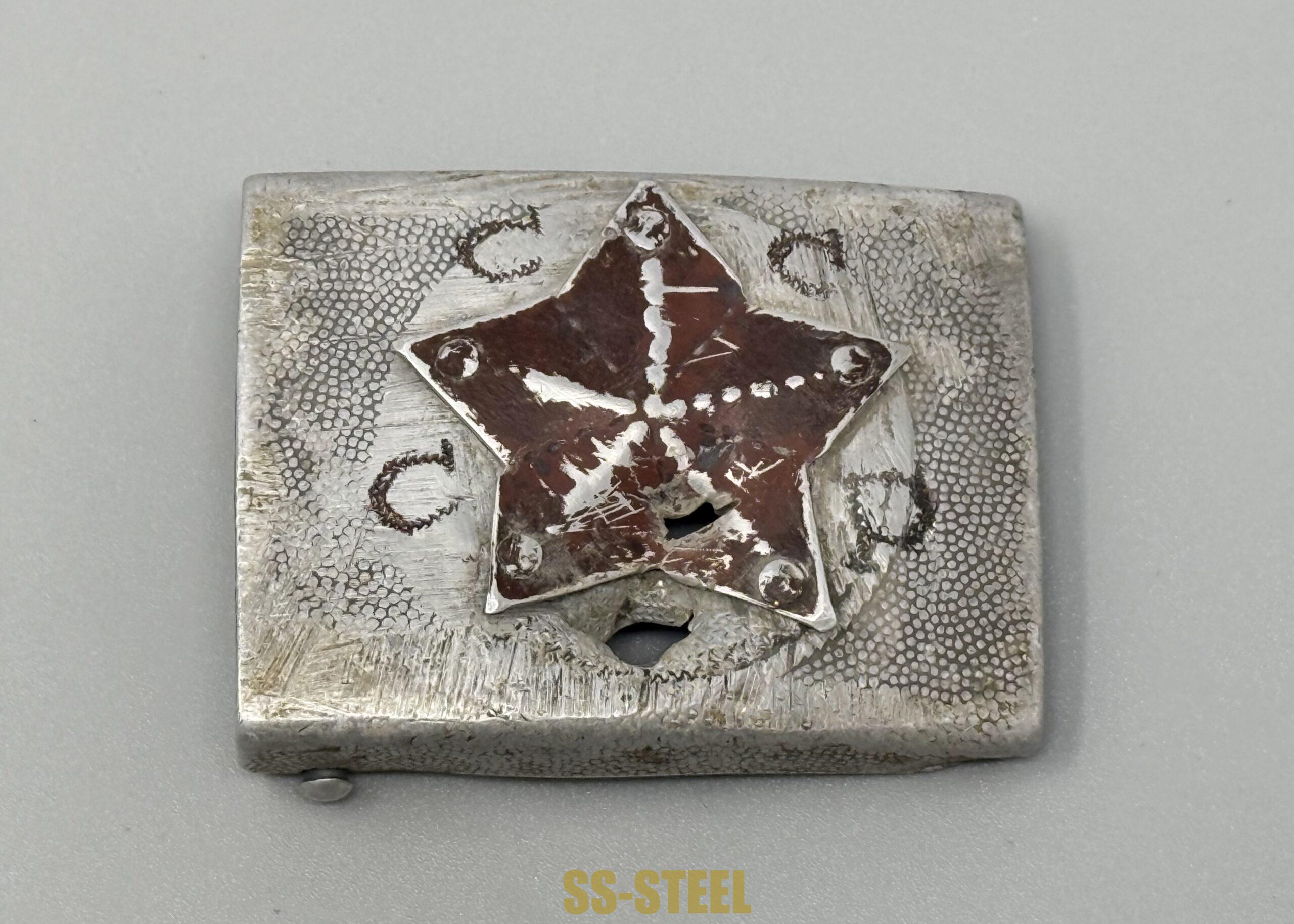 SSH-39 Helmet and RUSSIAN Capture German Heer Buckle--Battle Damaged - Image 19