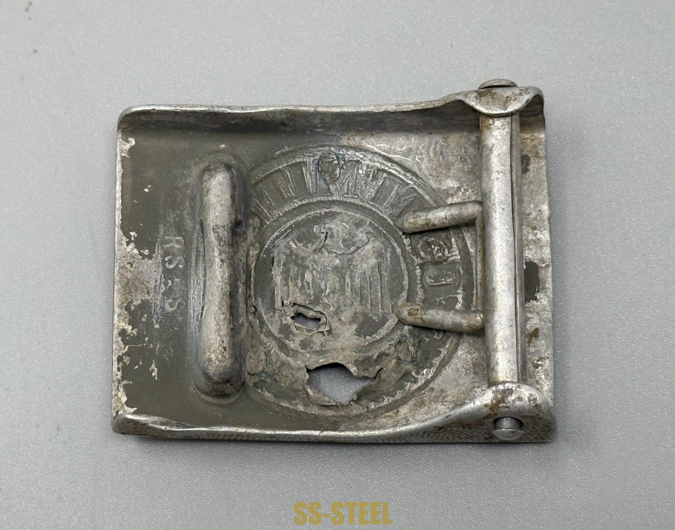 SSH-39 Helmet and RUSSIAN Capture German Heer Buckle--Battle Damaged - Image 22
