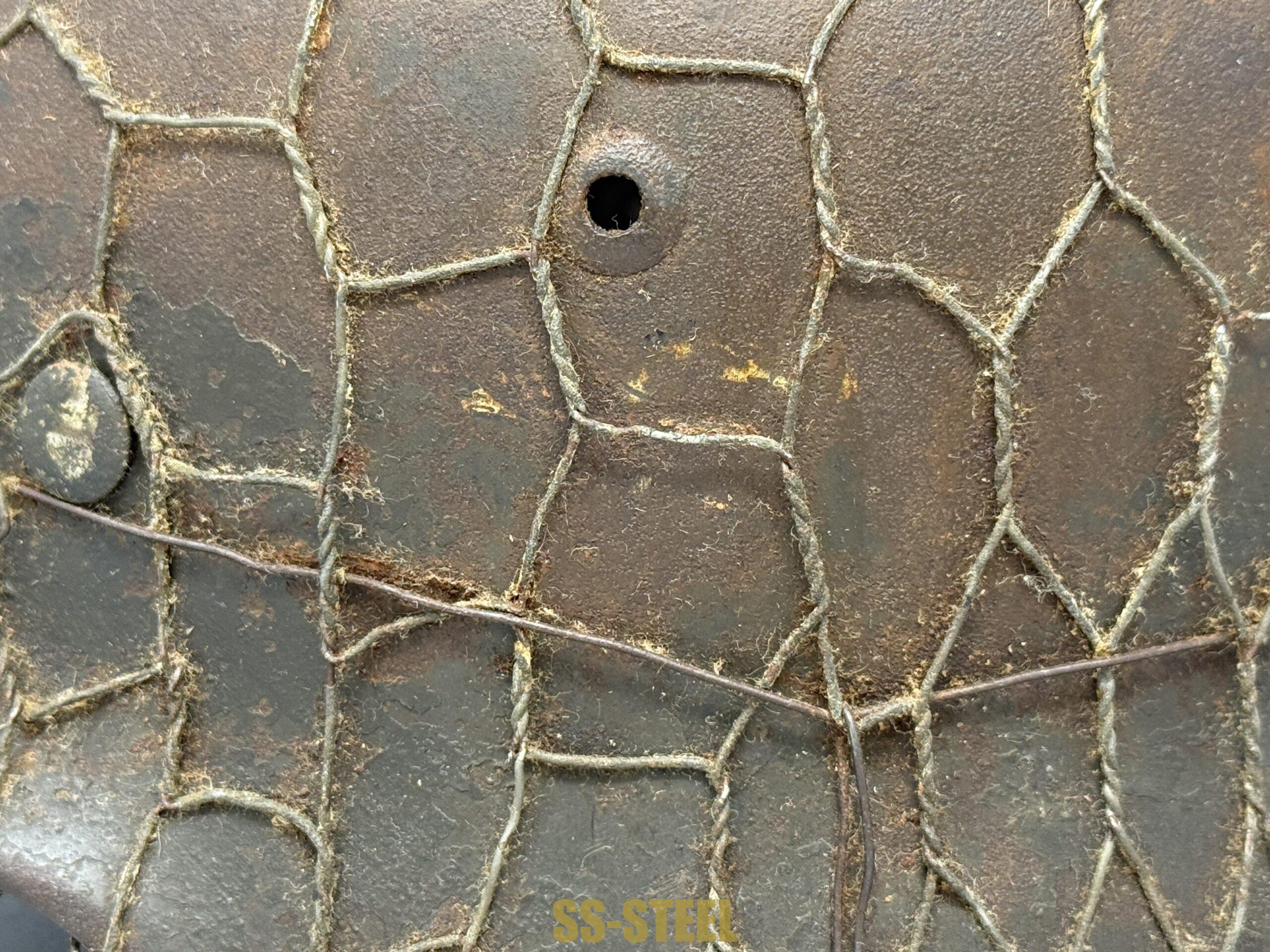 Luftwaffe M35 Chickenwire Helmet - Image 21